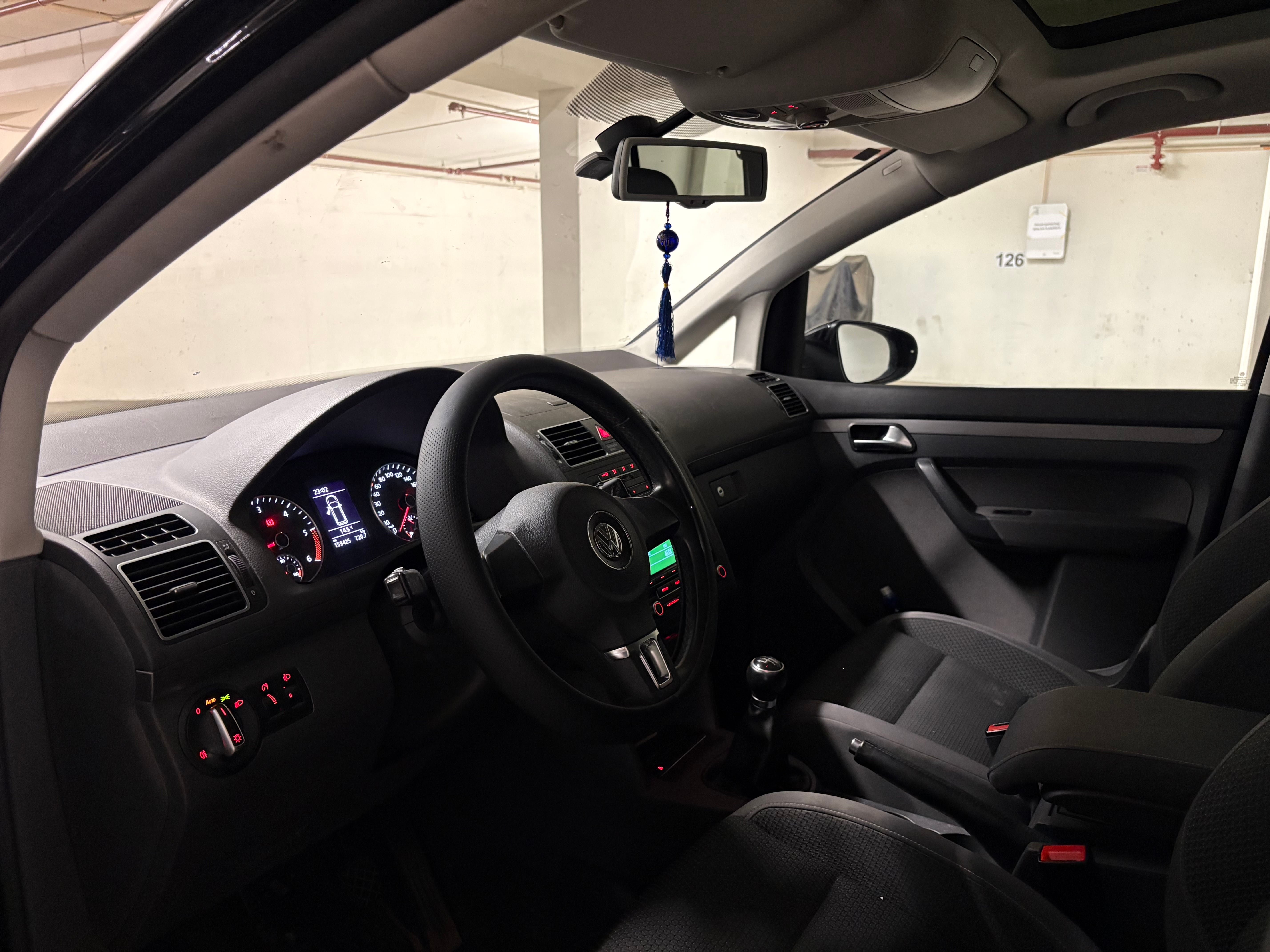 Volkswagen Touran with USB charging ports