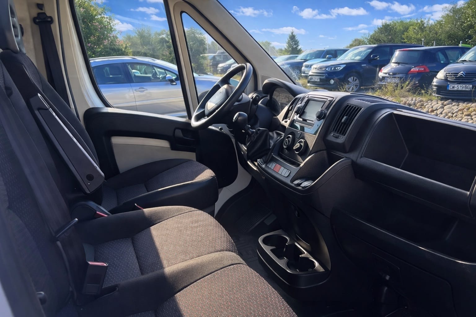 Peugeot Boxer Utilitaire L2H2 12m3 avec Audio Bluetooth