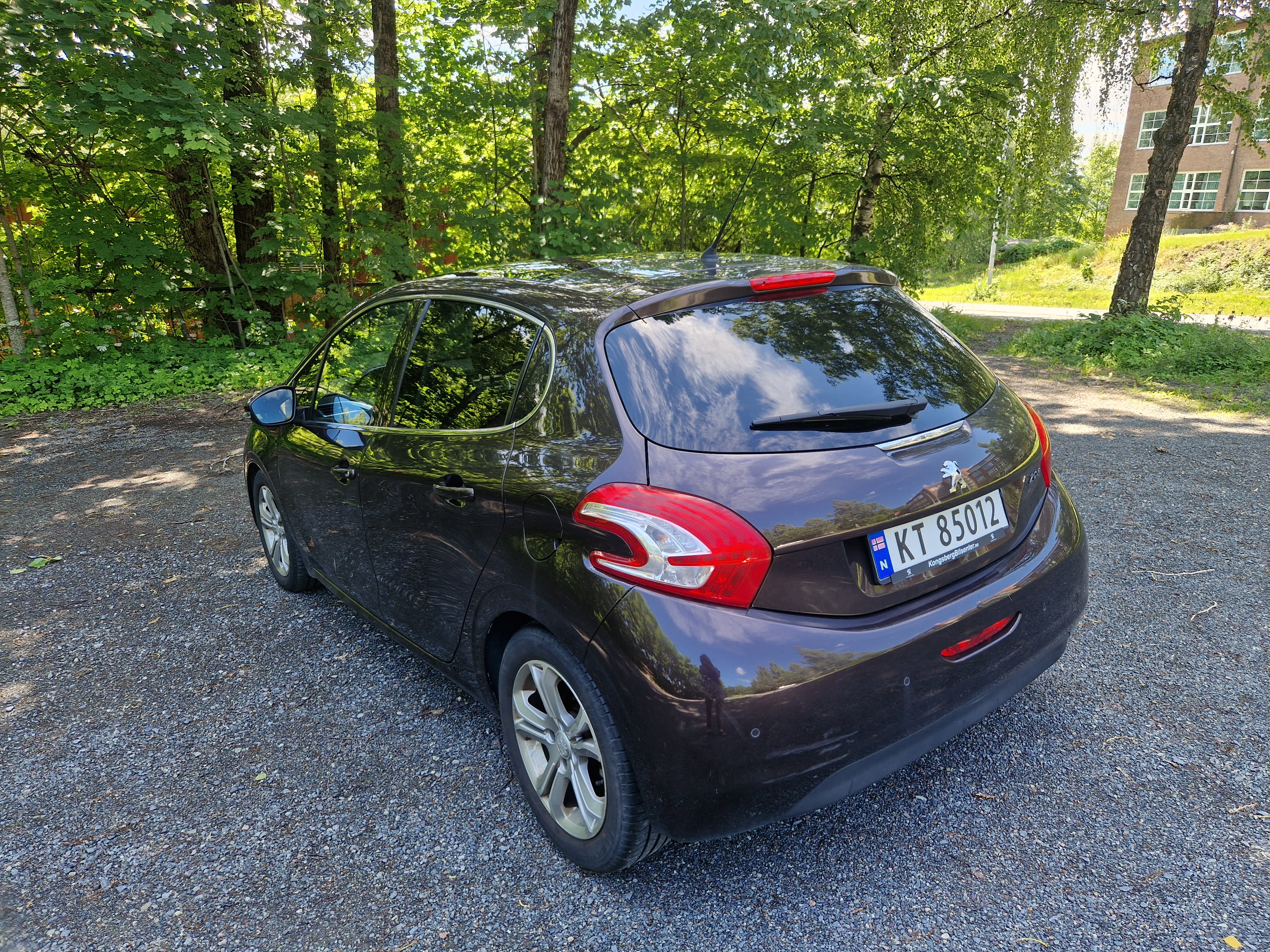 Peugeot 208 med Babysete