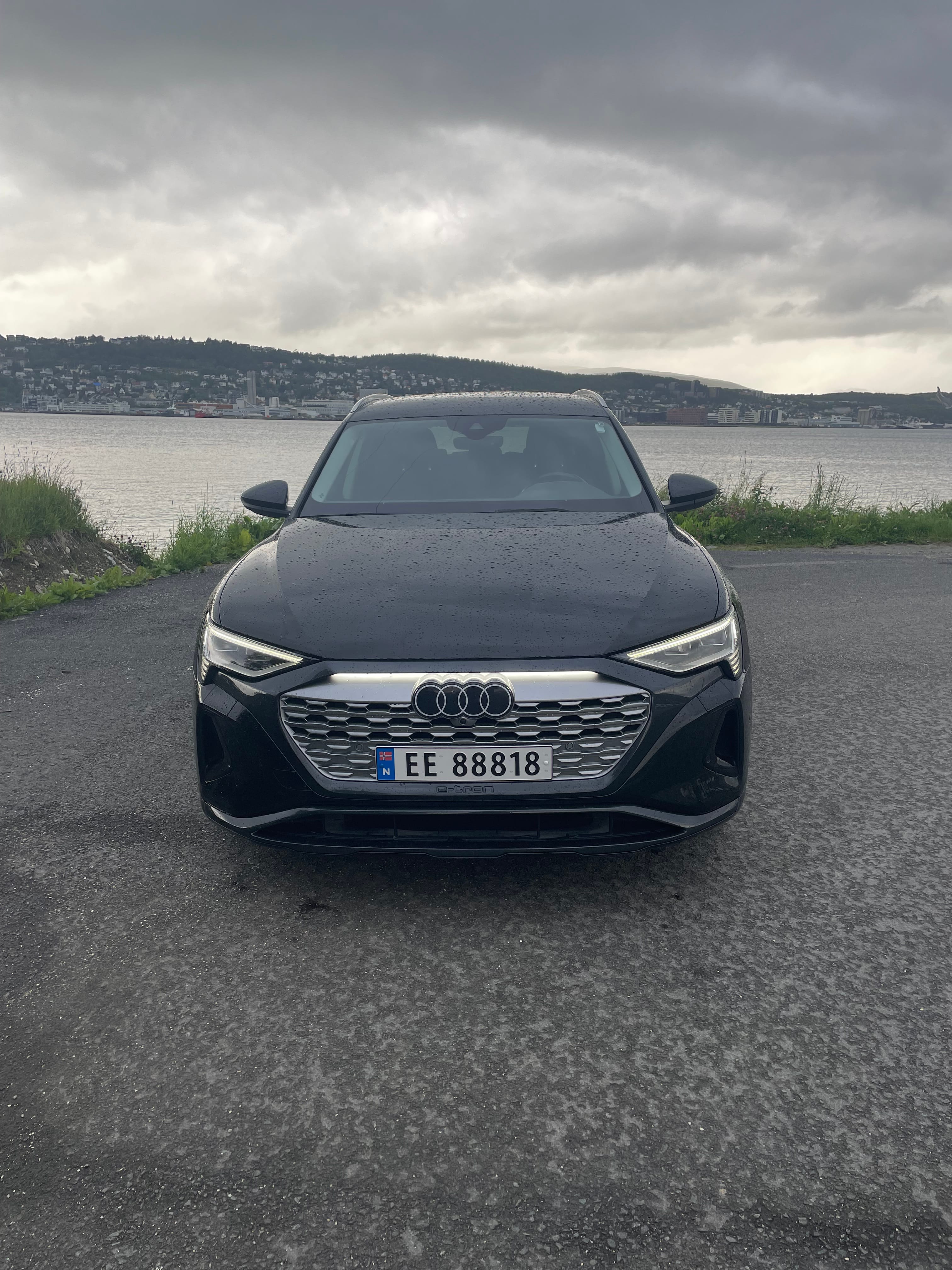 Audi Q8 50 e-tron med Apple CarPlay
