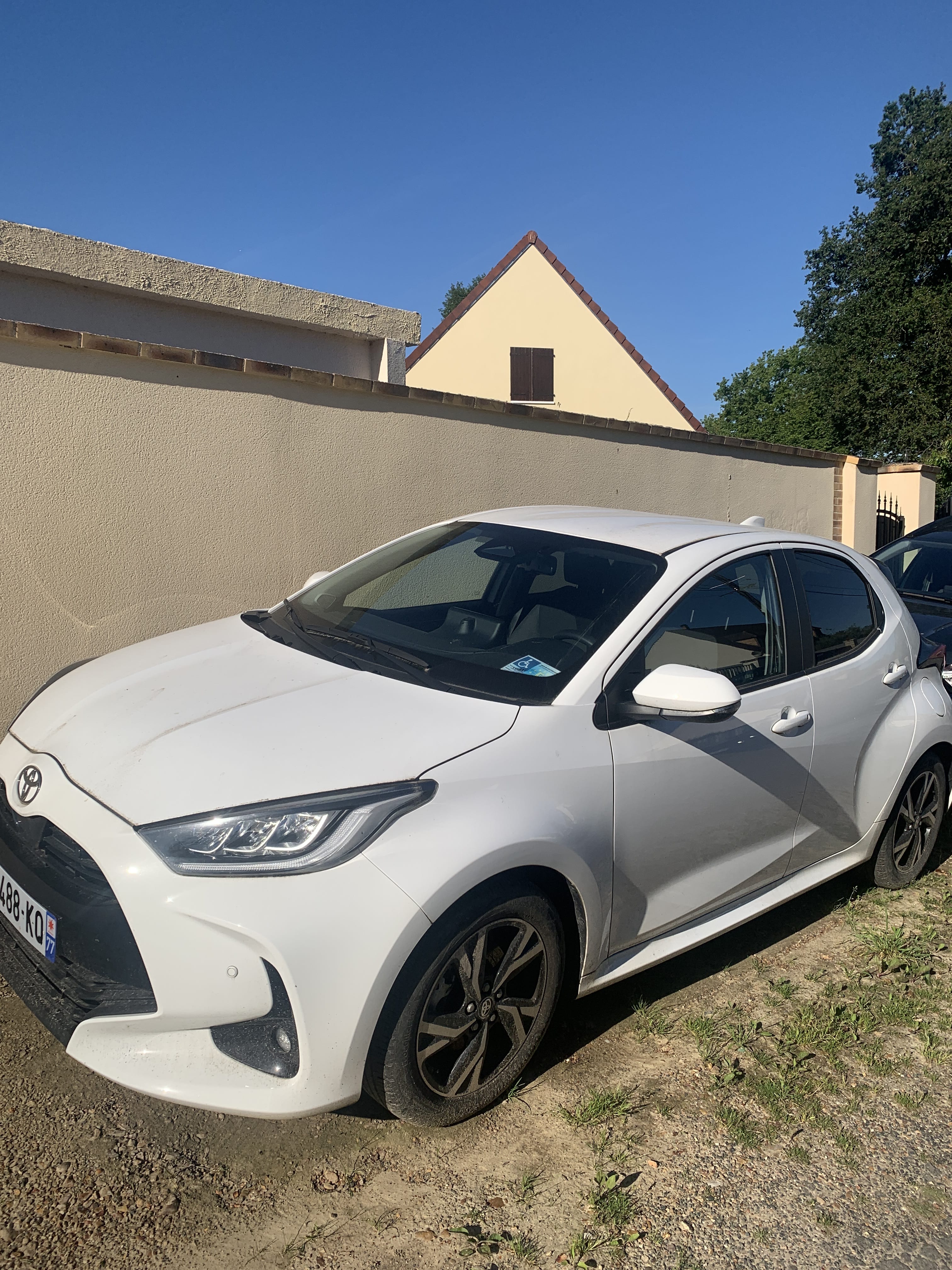 Toyota Yaris Cross Hybrid, 2024, Essence 95 / Électrique (hybride), automatique