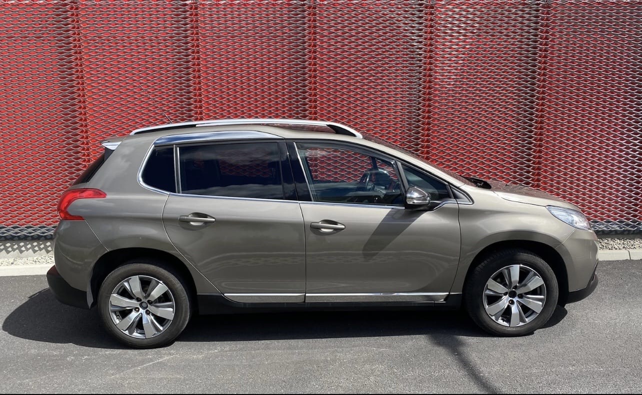 Peugeot 2008 med Aircondition