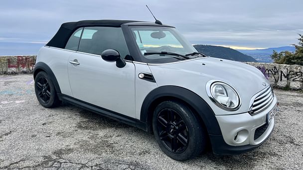 Mini Cooper D Cabriolet 2.0 automatique avec Audio Bluetooth
