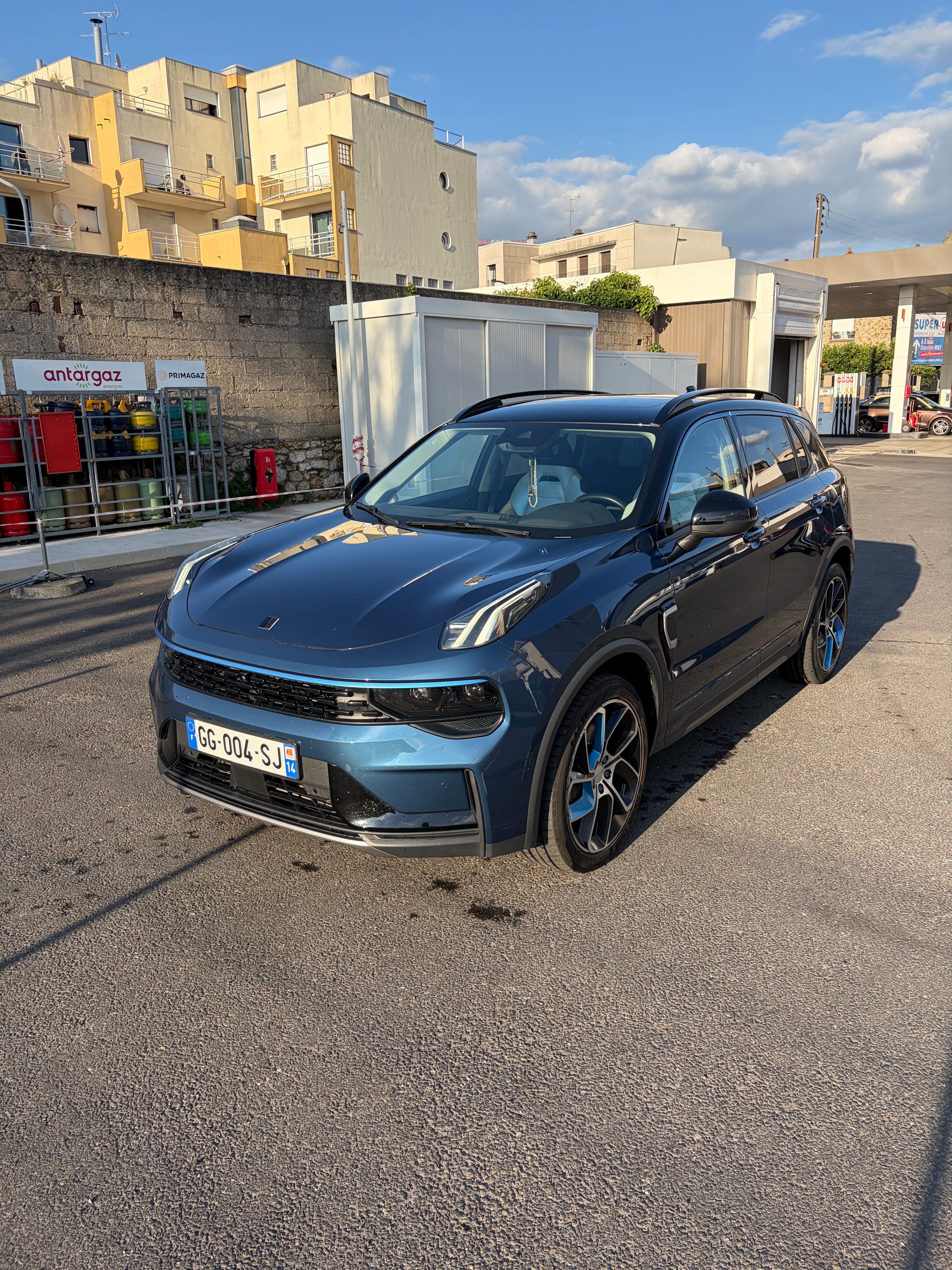 Lynk & Co 01, 2022, Essence 95 / Électrique (hybride), automatique