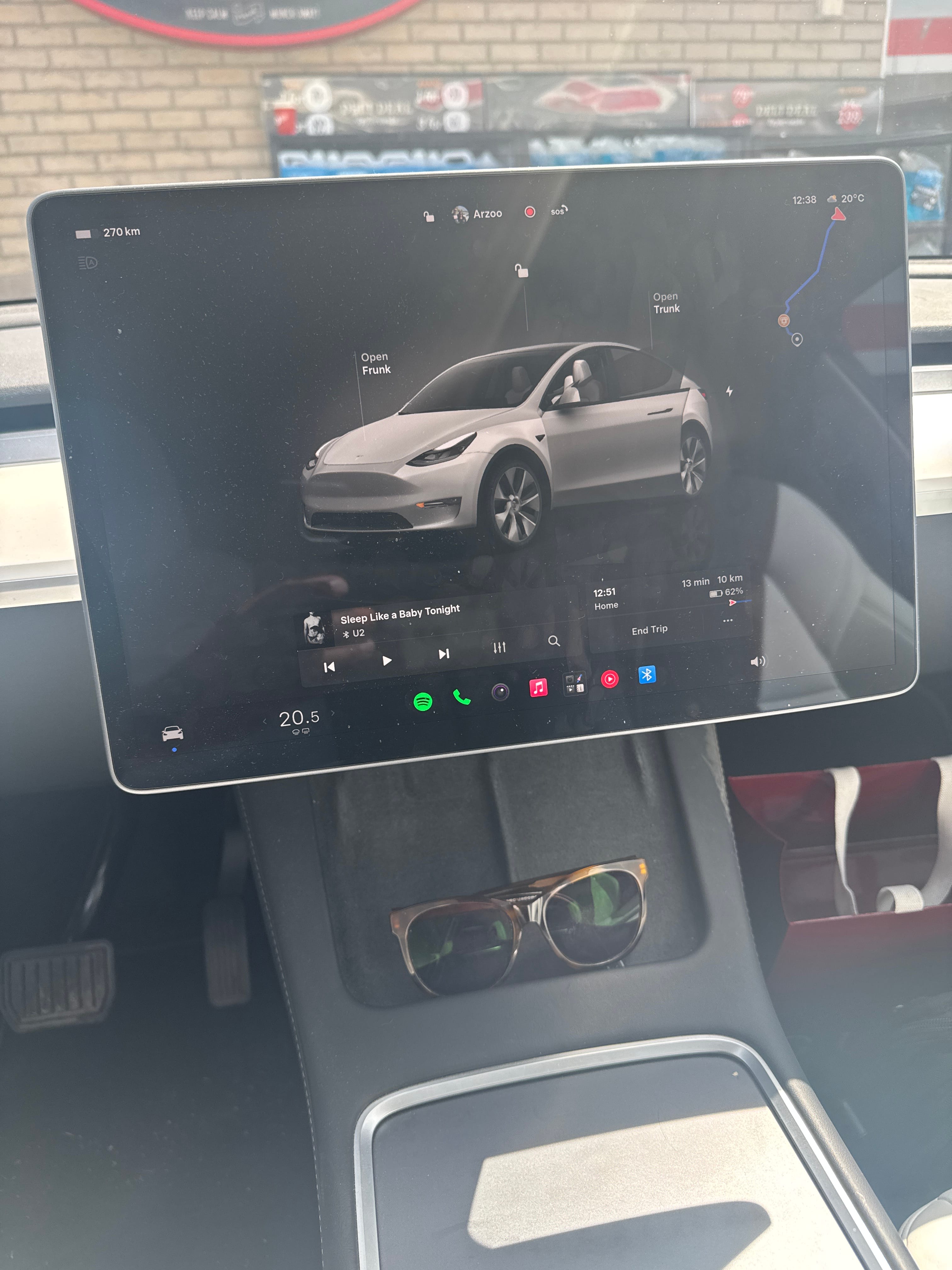 Tesla Model Y Standard Range med Ryggekamera