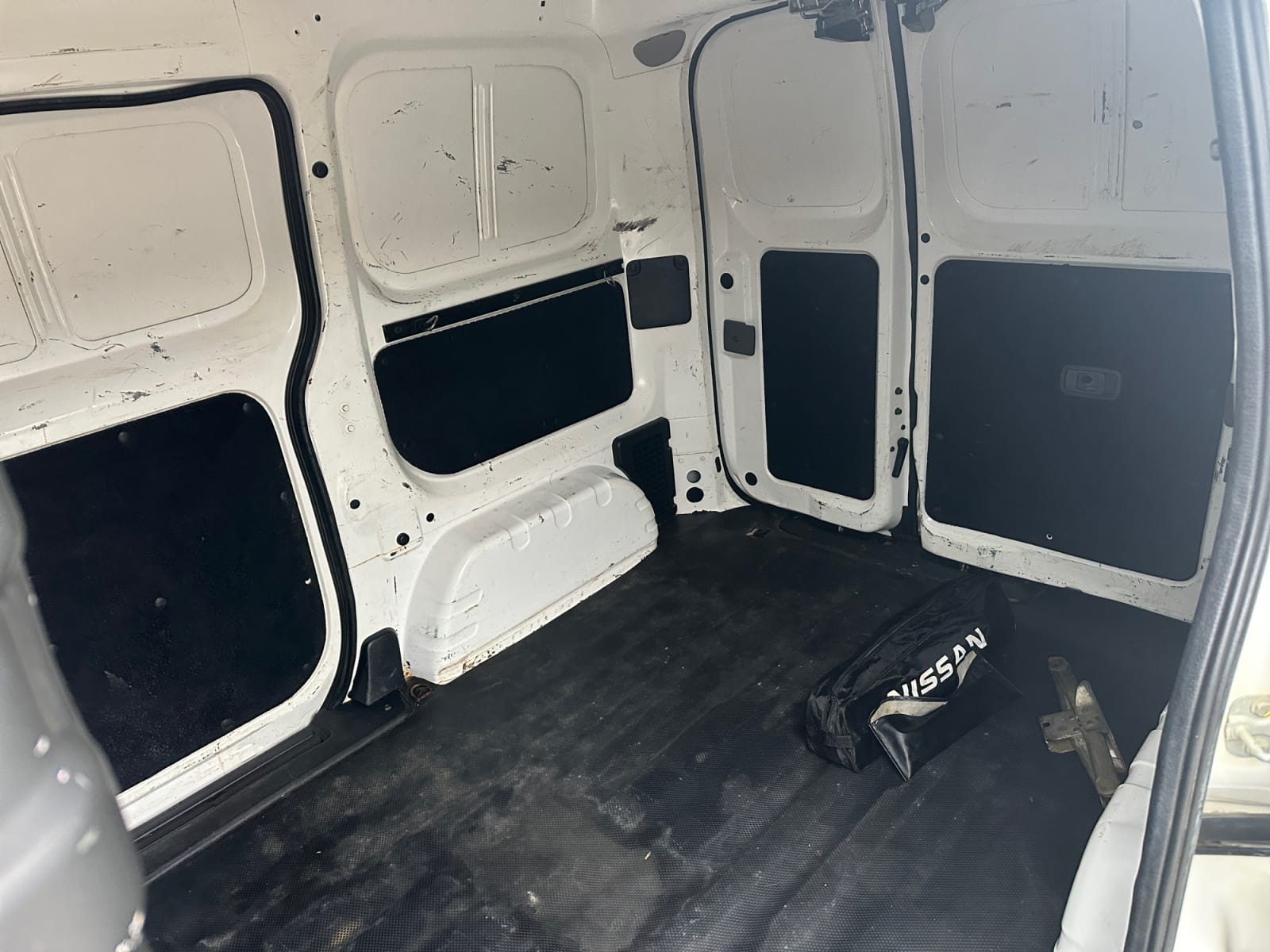 Nissan NV200 Combi con Cámara de marcha atrás