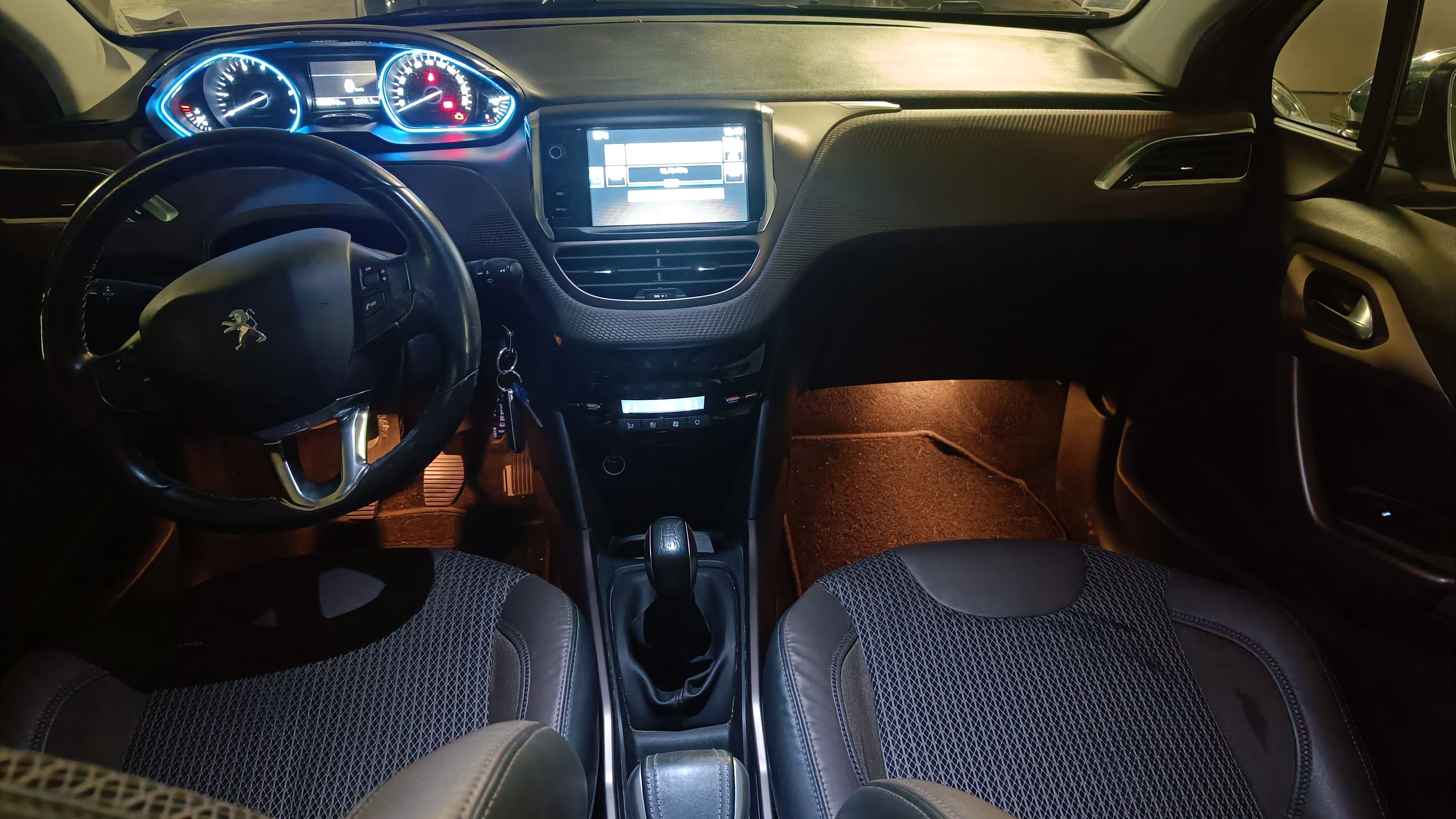 Peugeot 2008 avec GPS