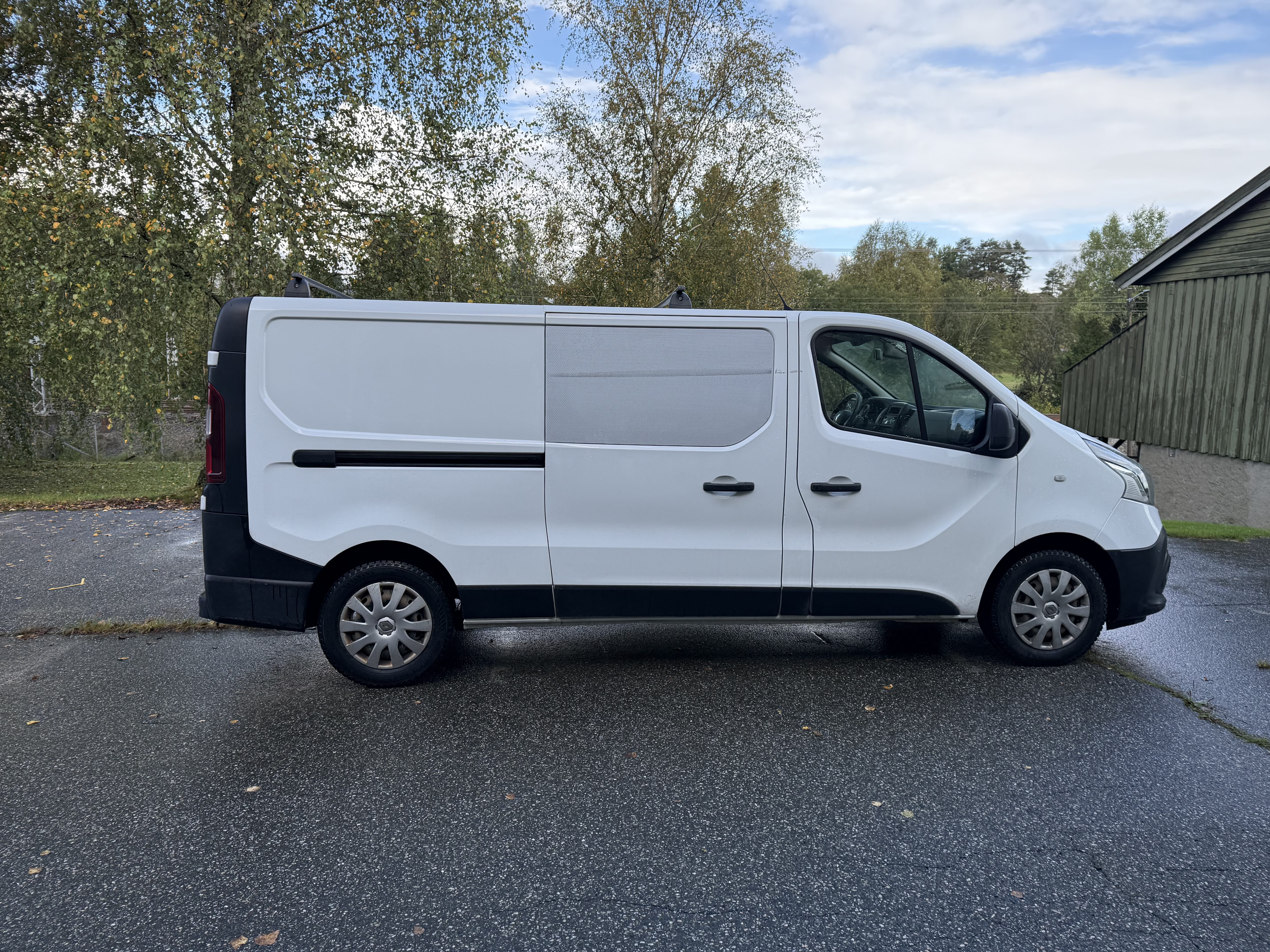 Renault Trafic med Tilhengerfeste