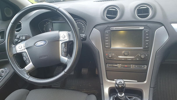 Ford Mondeo med Aircondition
