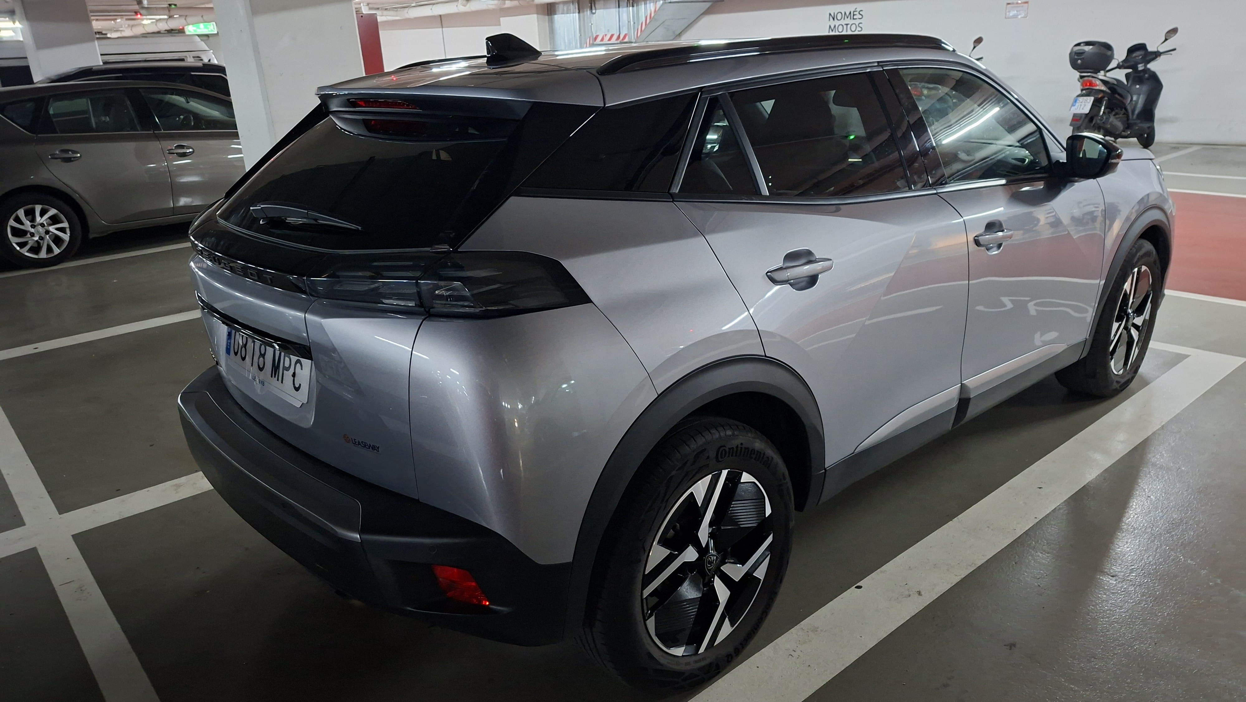 Peugeot 2008 Allure PureTech 100 S&S 6 Vel. MAN med GPS