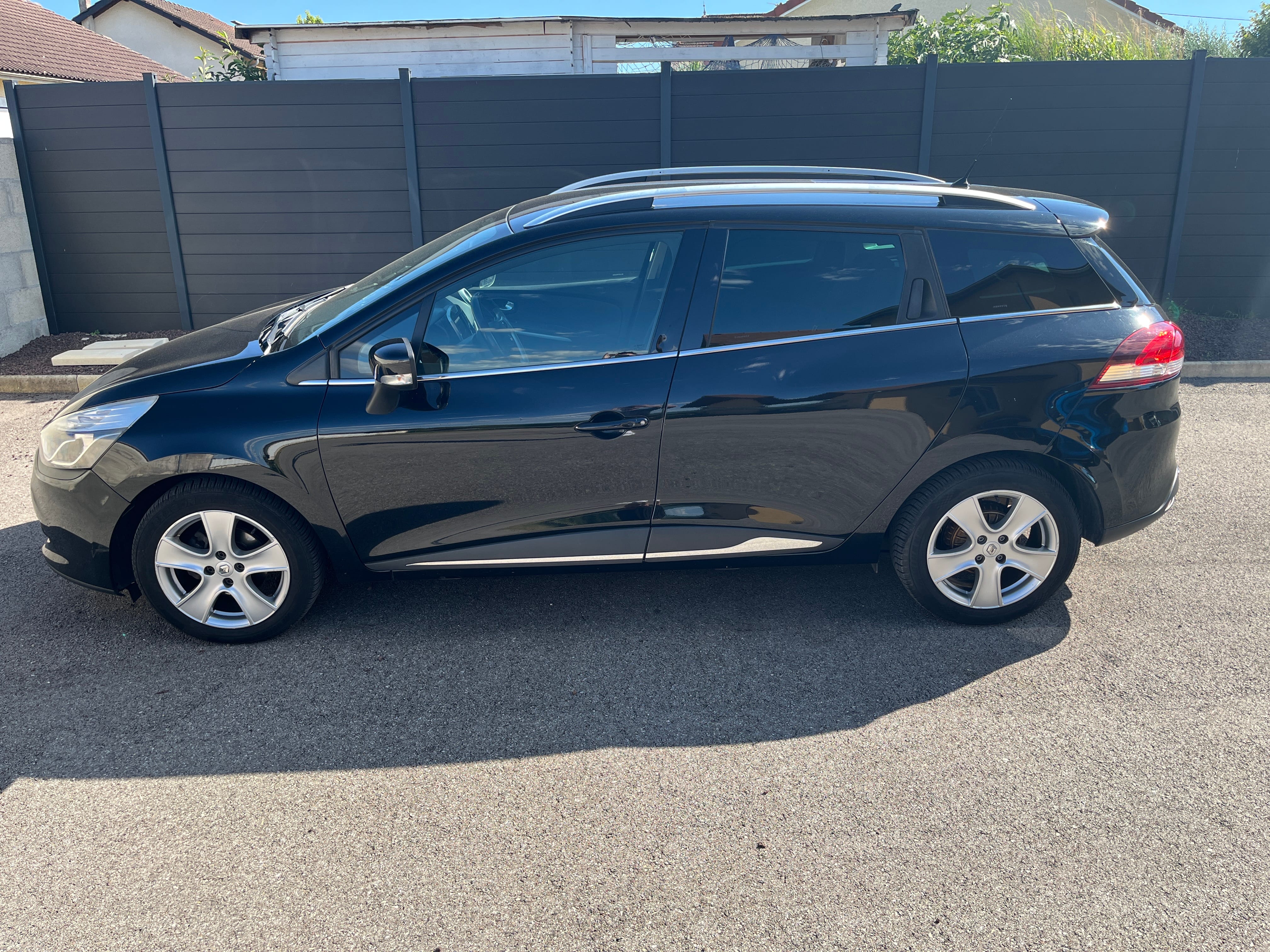 Renault Clio Estate avec Climatisation
