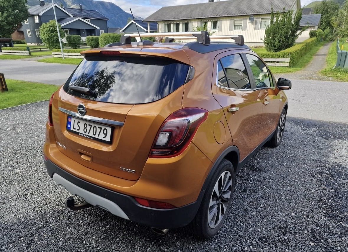Opel Mokka X with Backup camera