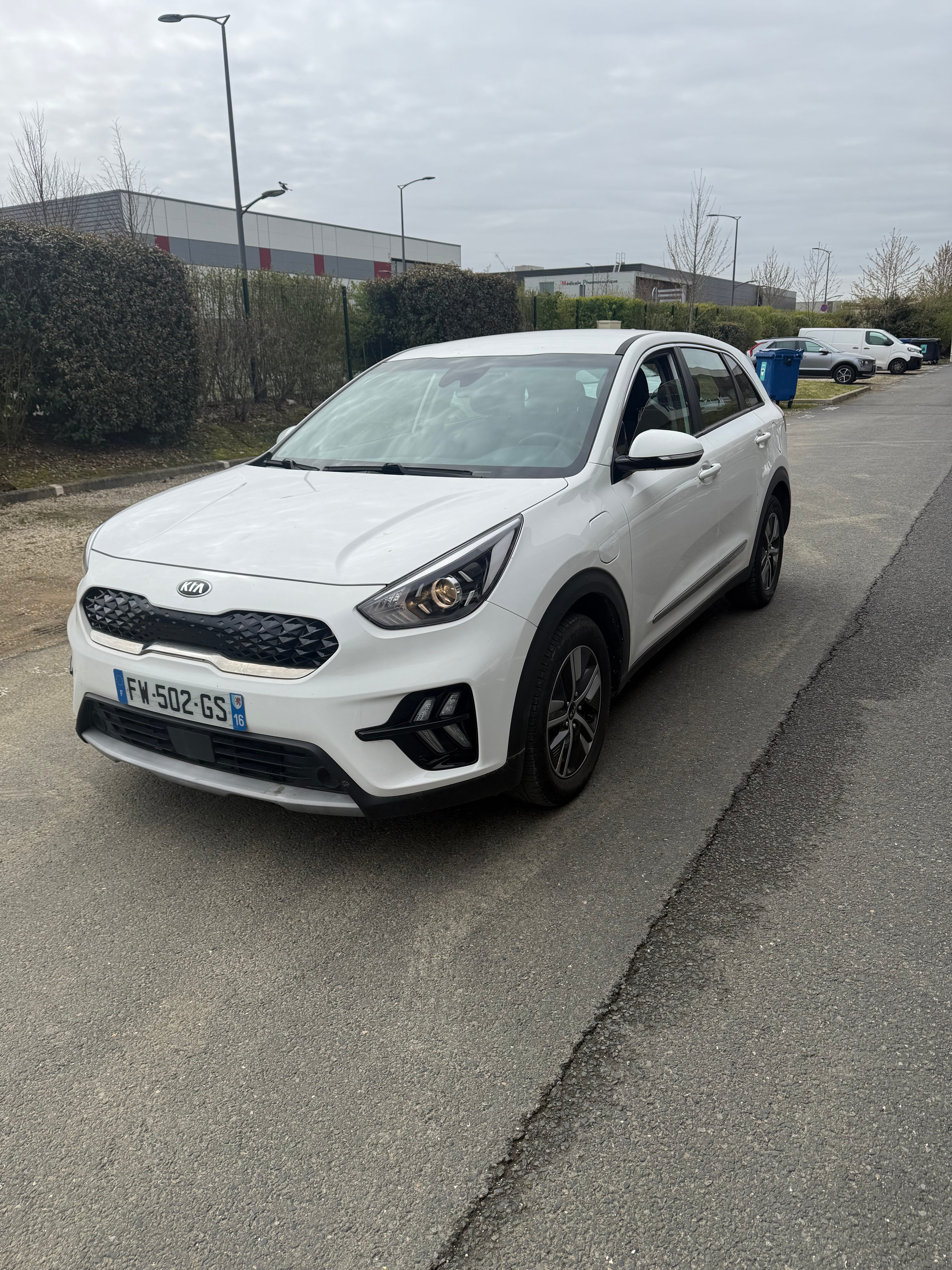 Kia Niro Hybride avec Climatisation
