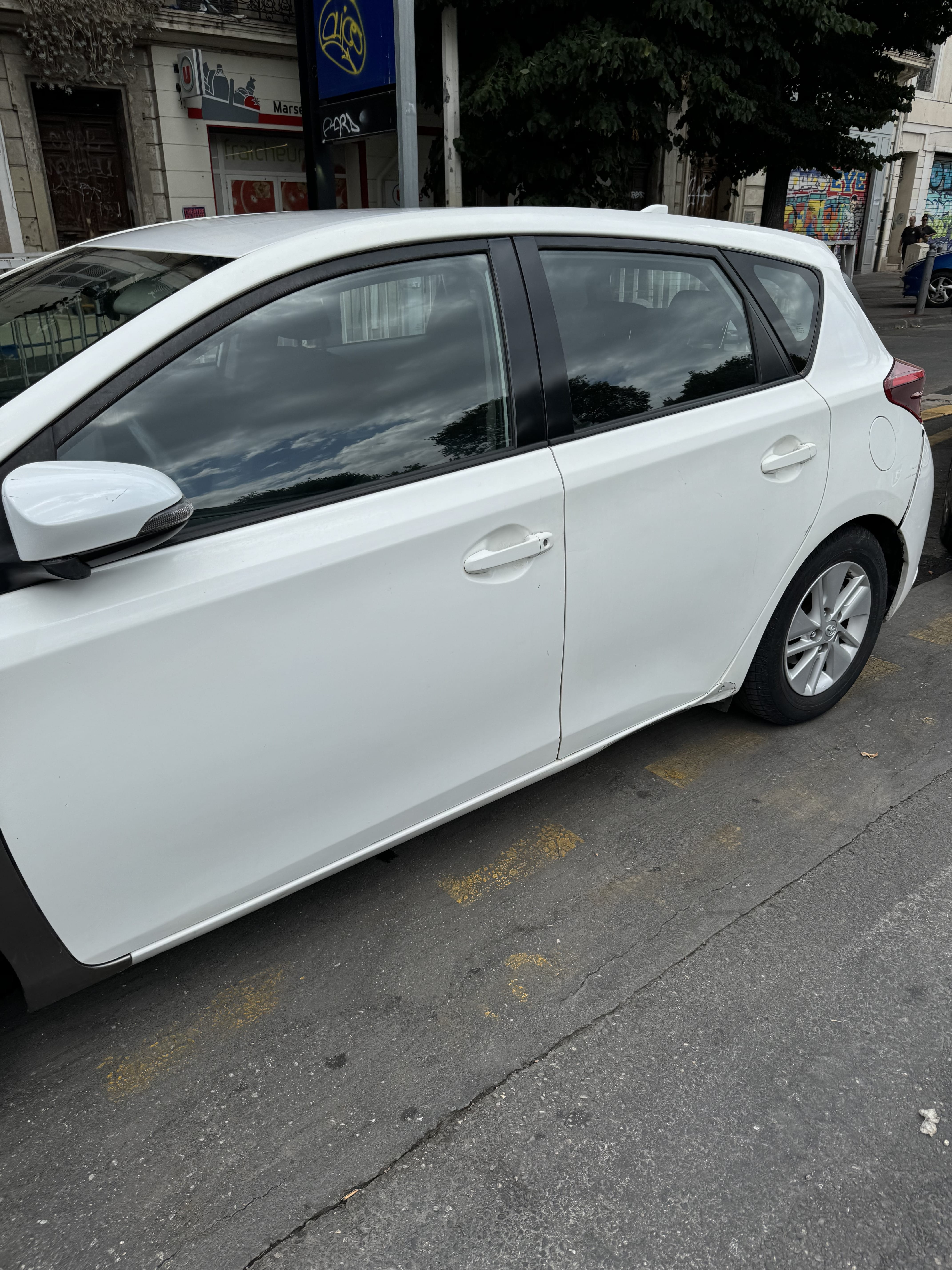 Toyota Auris with Cruise control