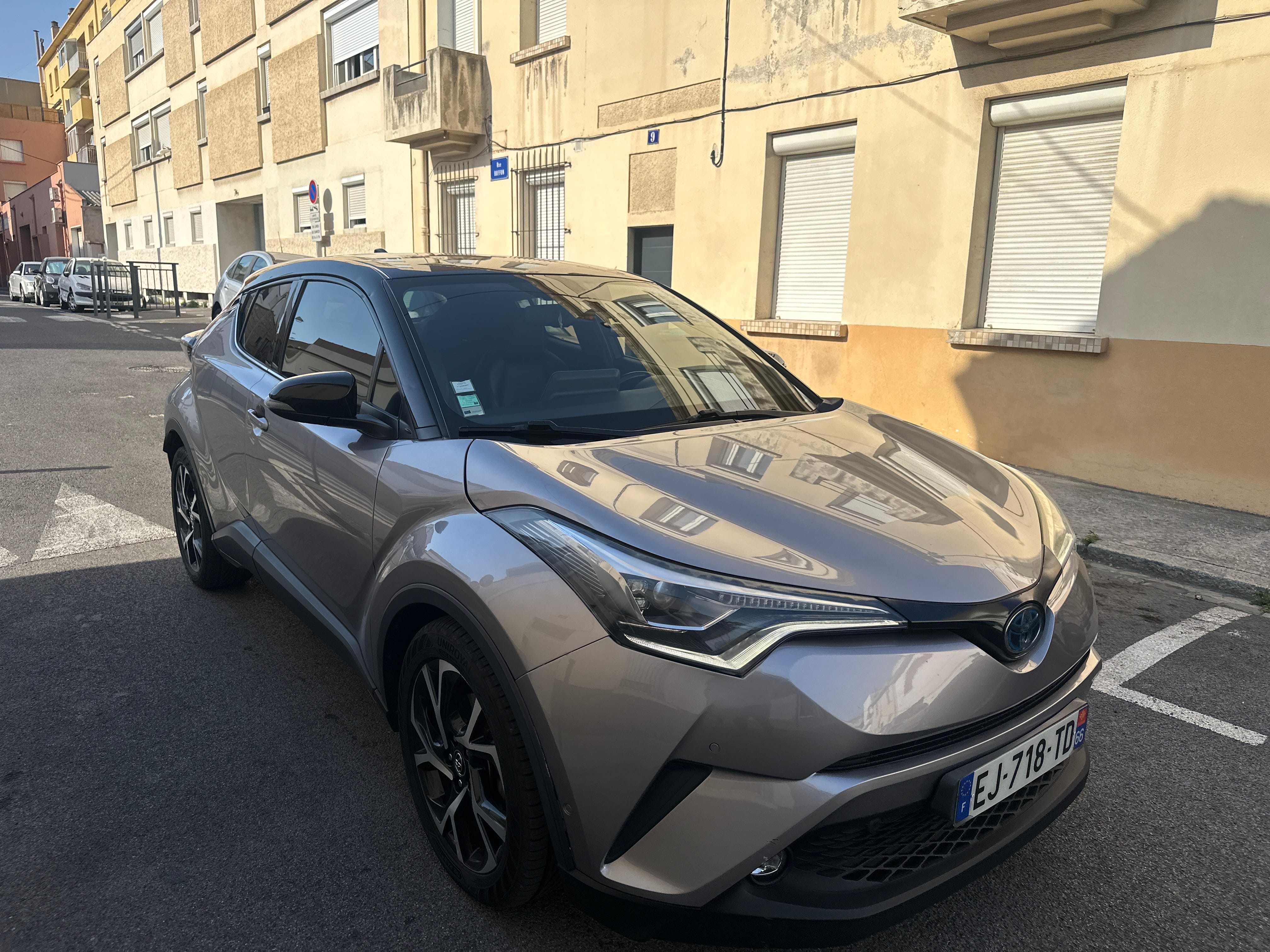 Toyota C-HR Hybrid avec GPS