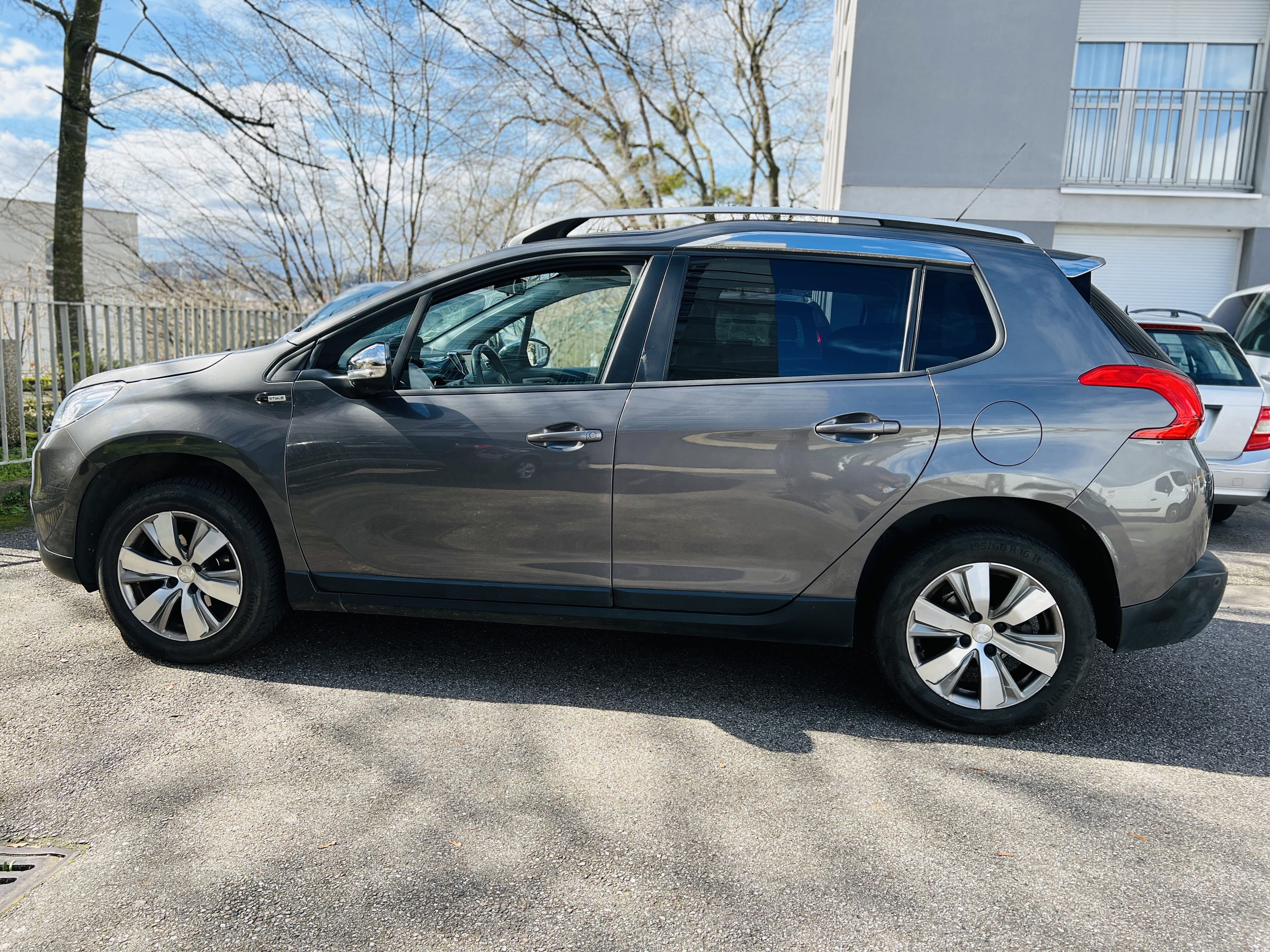 Peugeot 2008 avec Audio Bluetooth