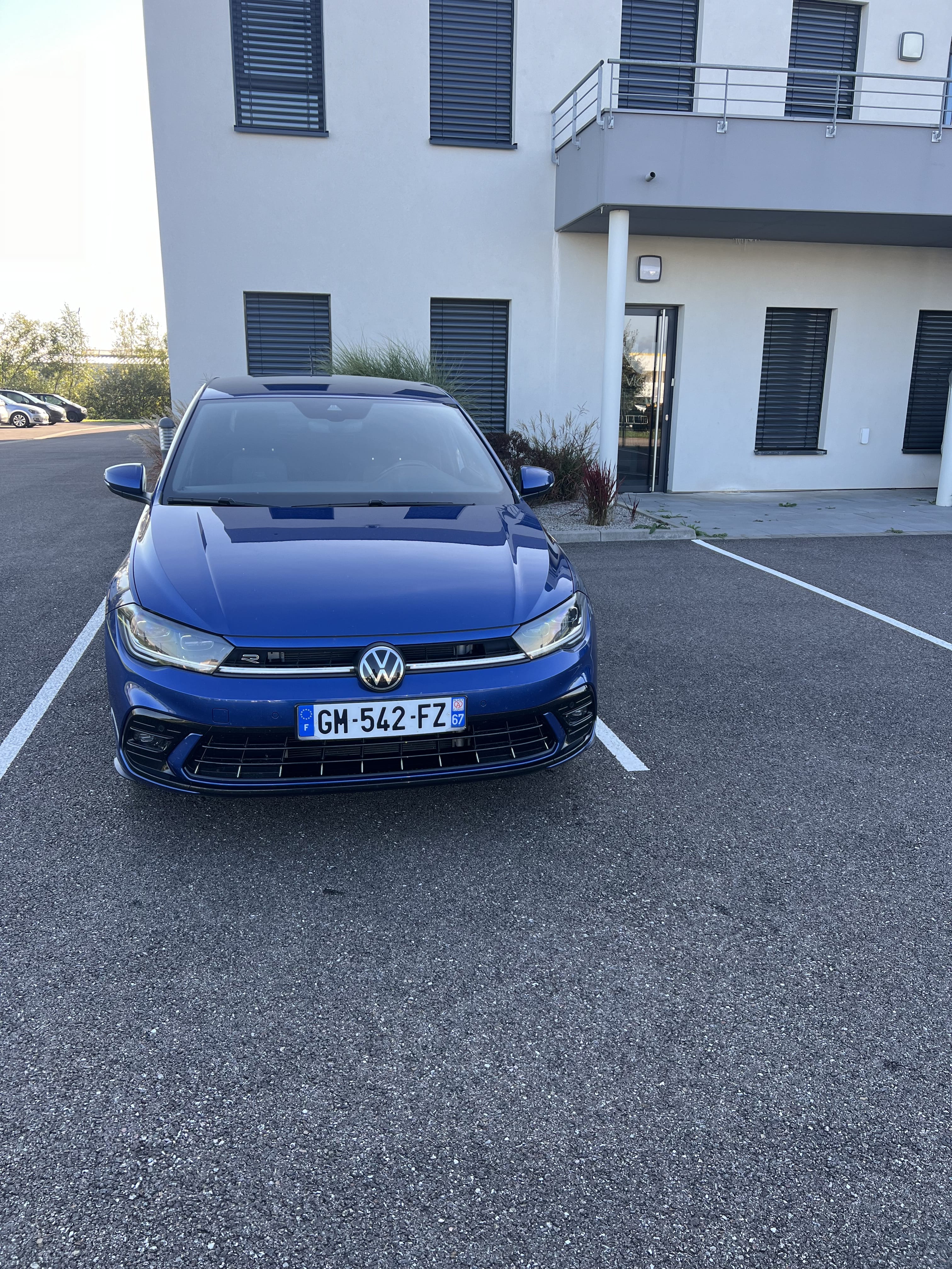 Volkswagen Polo R-Line, 2023, Essence 98