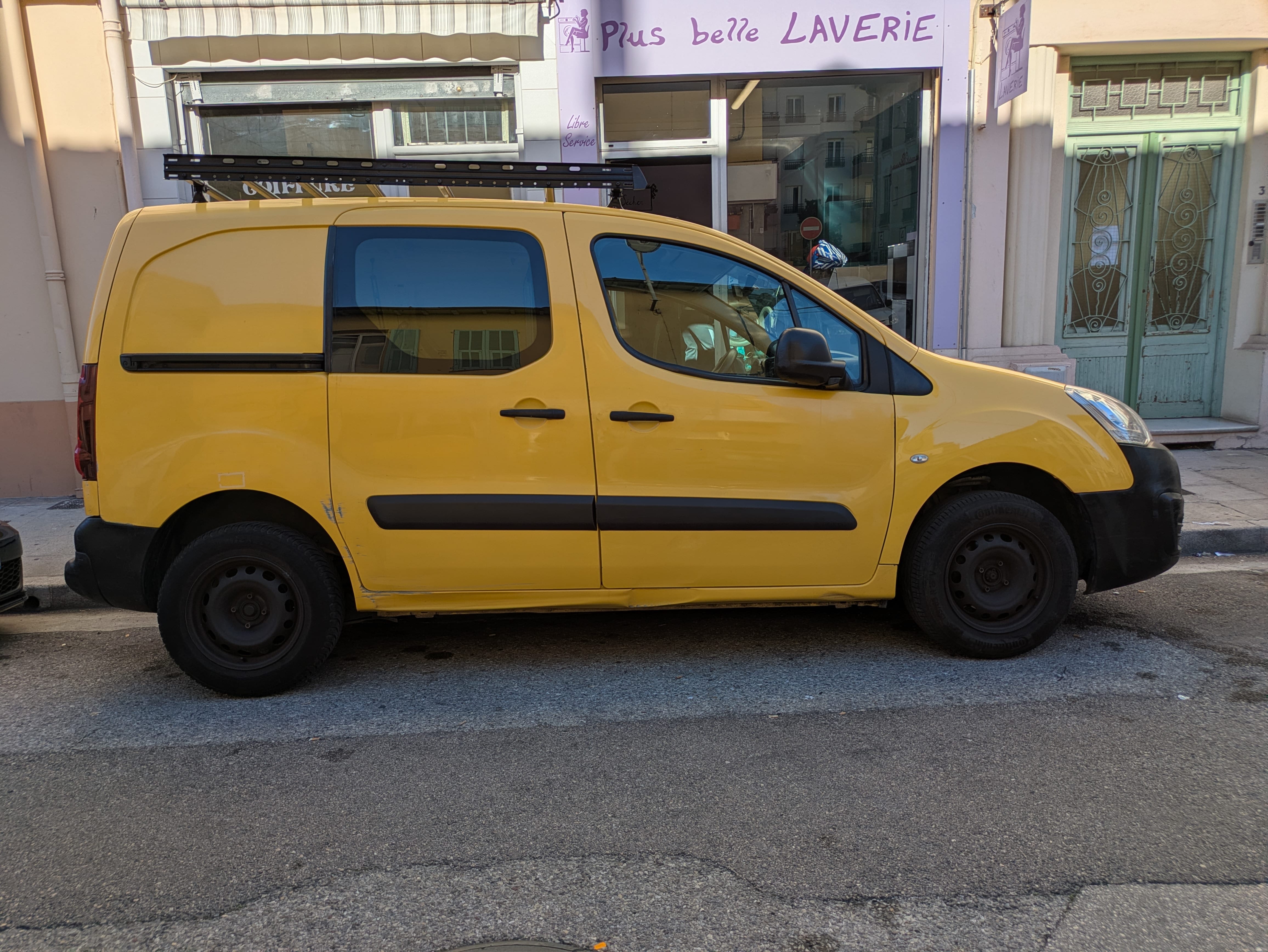 Citroen Berlingo avec Entrée audio / iPod