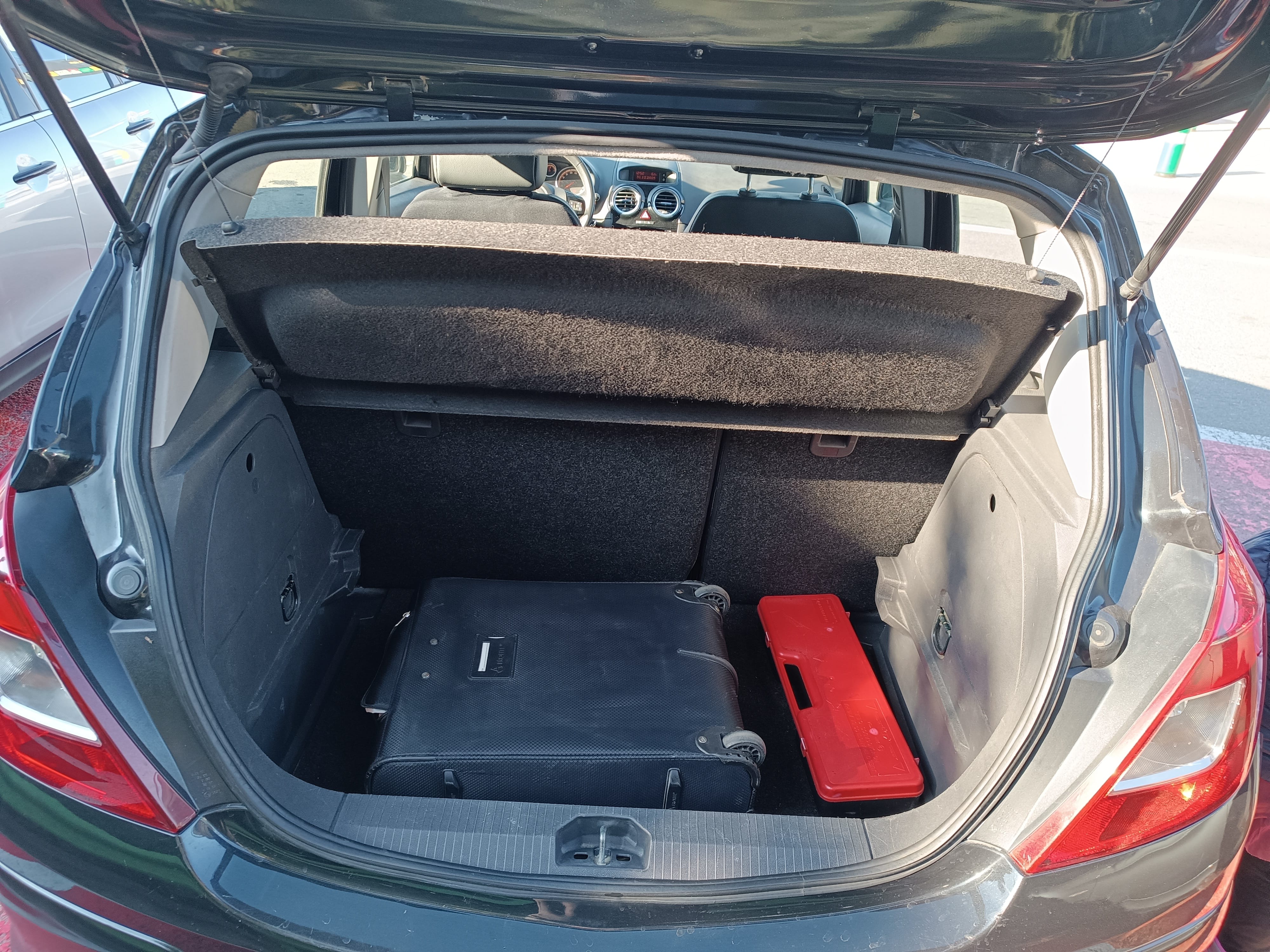 Opel Corsa con Entrada de Audio/iPod