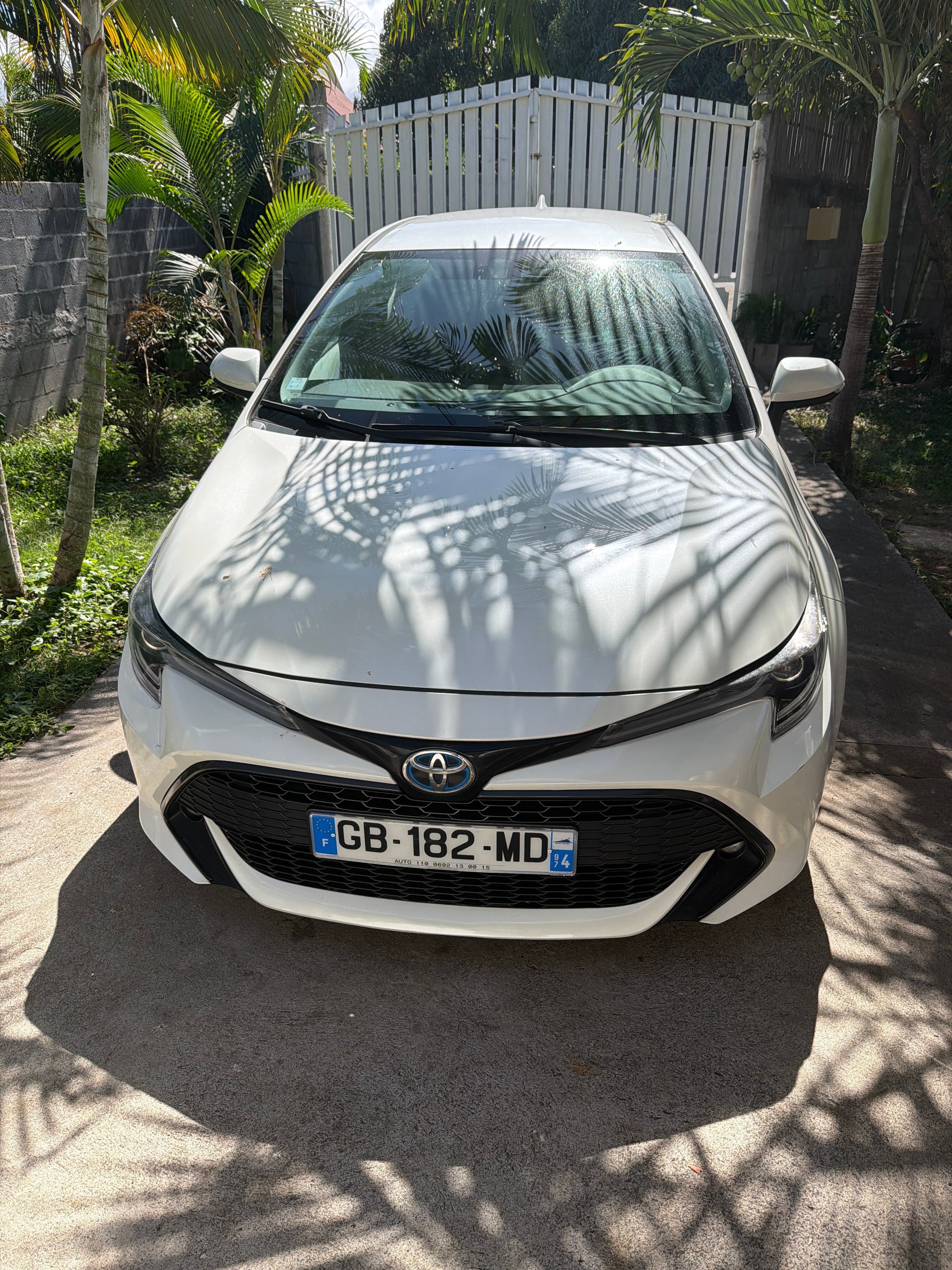 Toyota Corolla Hybride, 2021, Essence 95 / Électrique (hybride), automatique