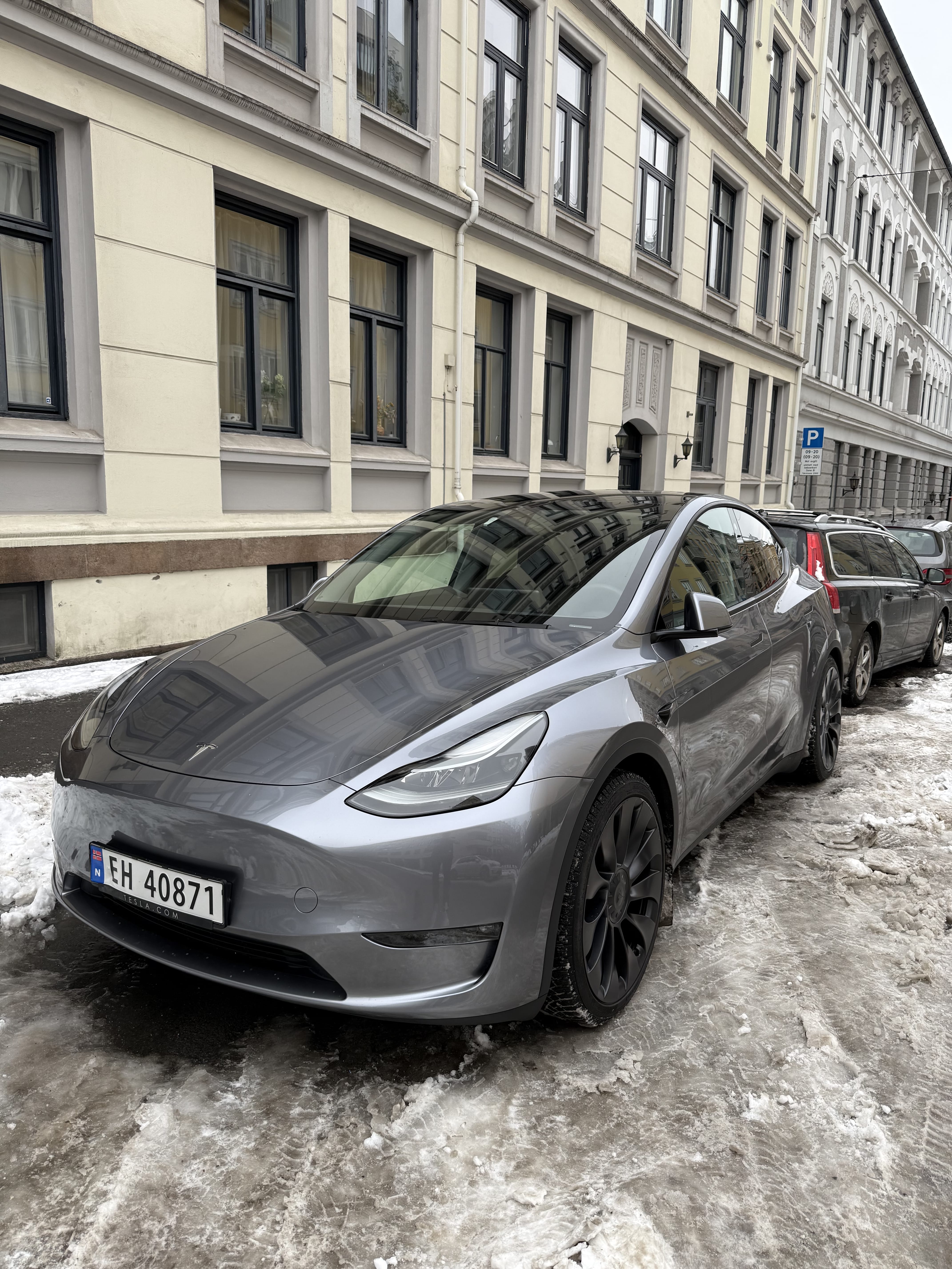 Tesla Model Y Performance, 2023, Electric, automatic