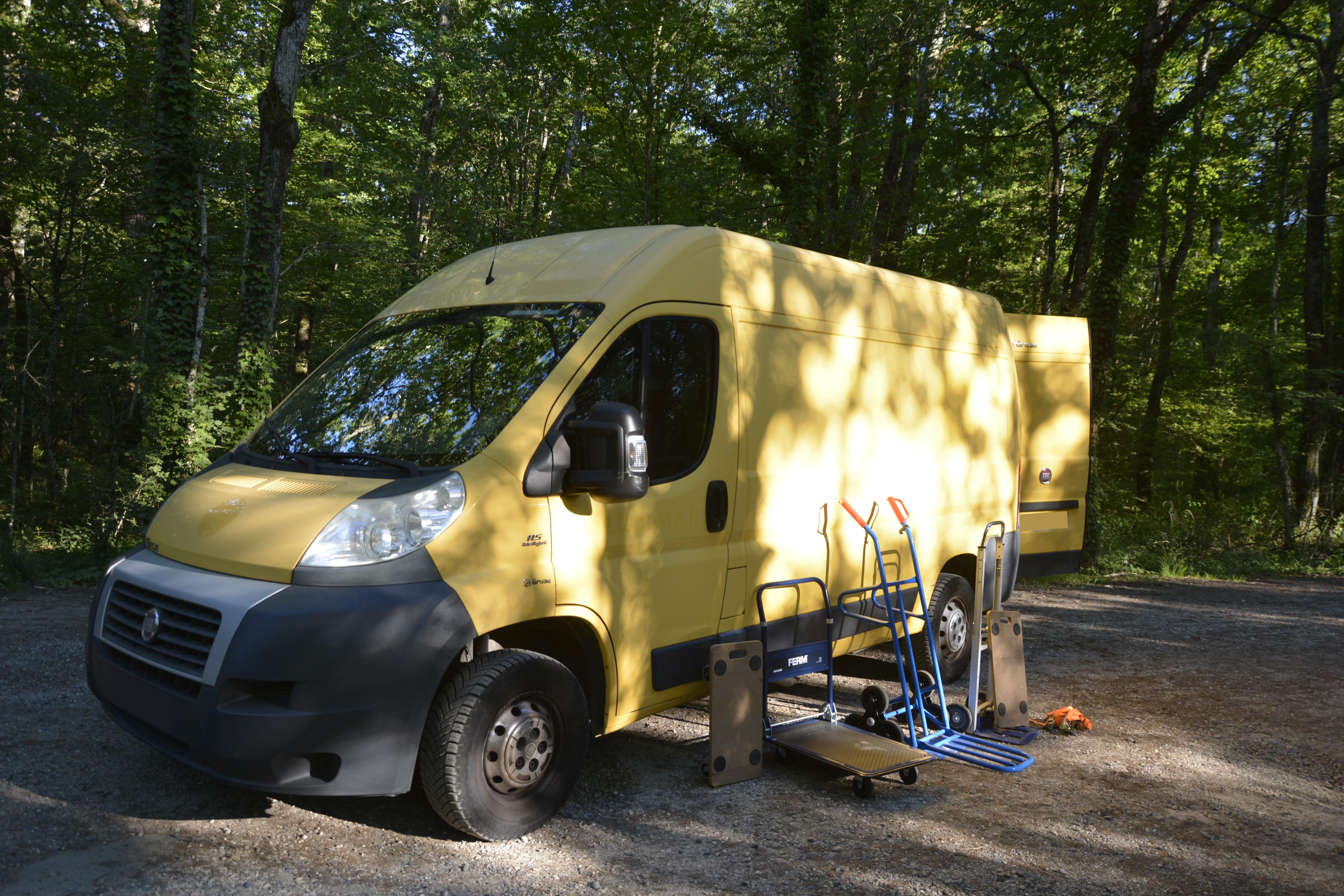 Fiat Ducato avec 2 Diables, Sangles et Chariot plateforme, 2015, Diesel