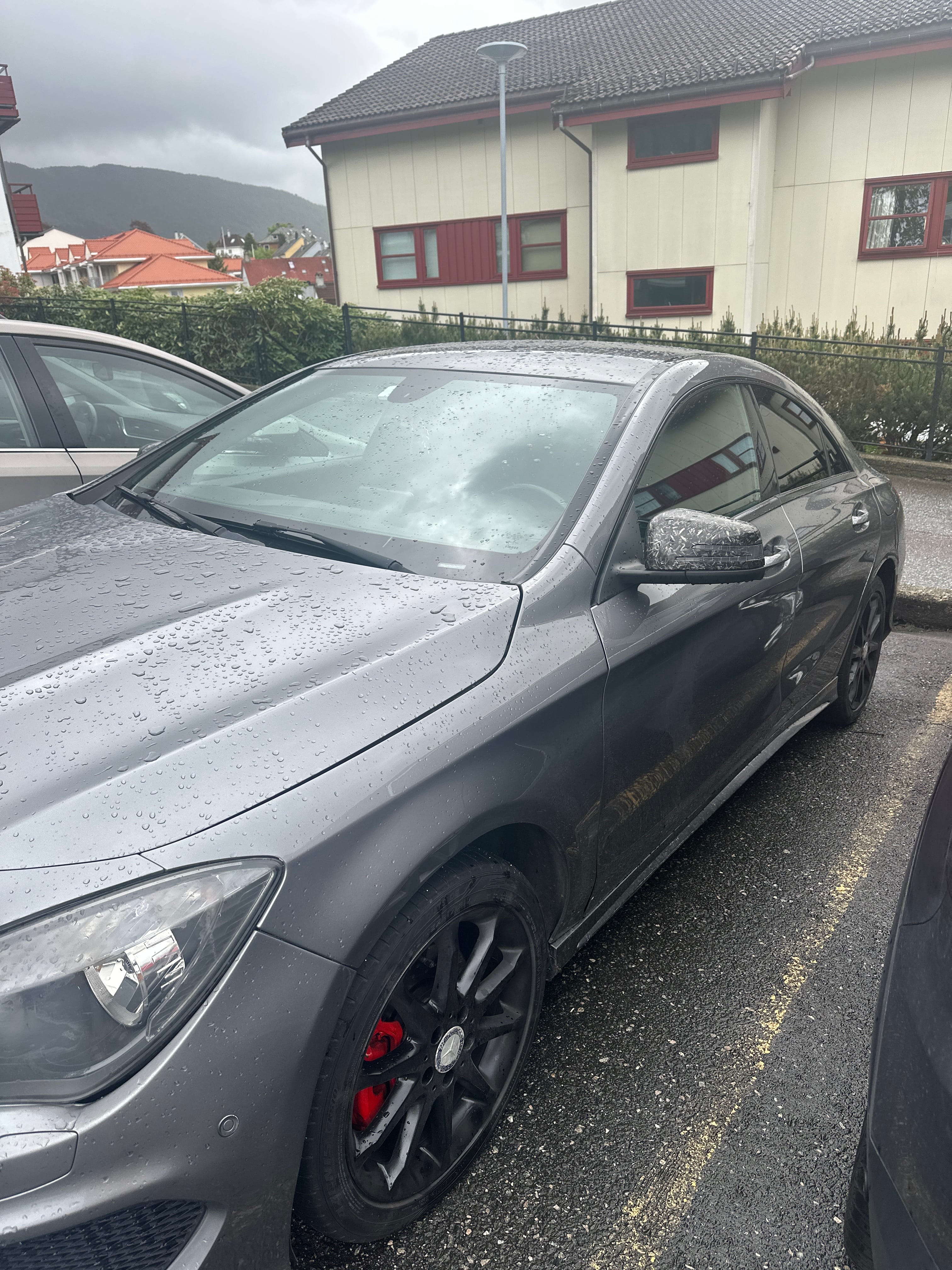 Mercedes-Benz CLA 180 med GPS
