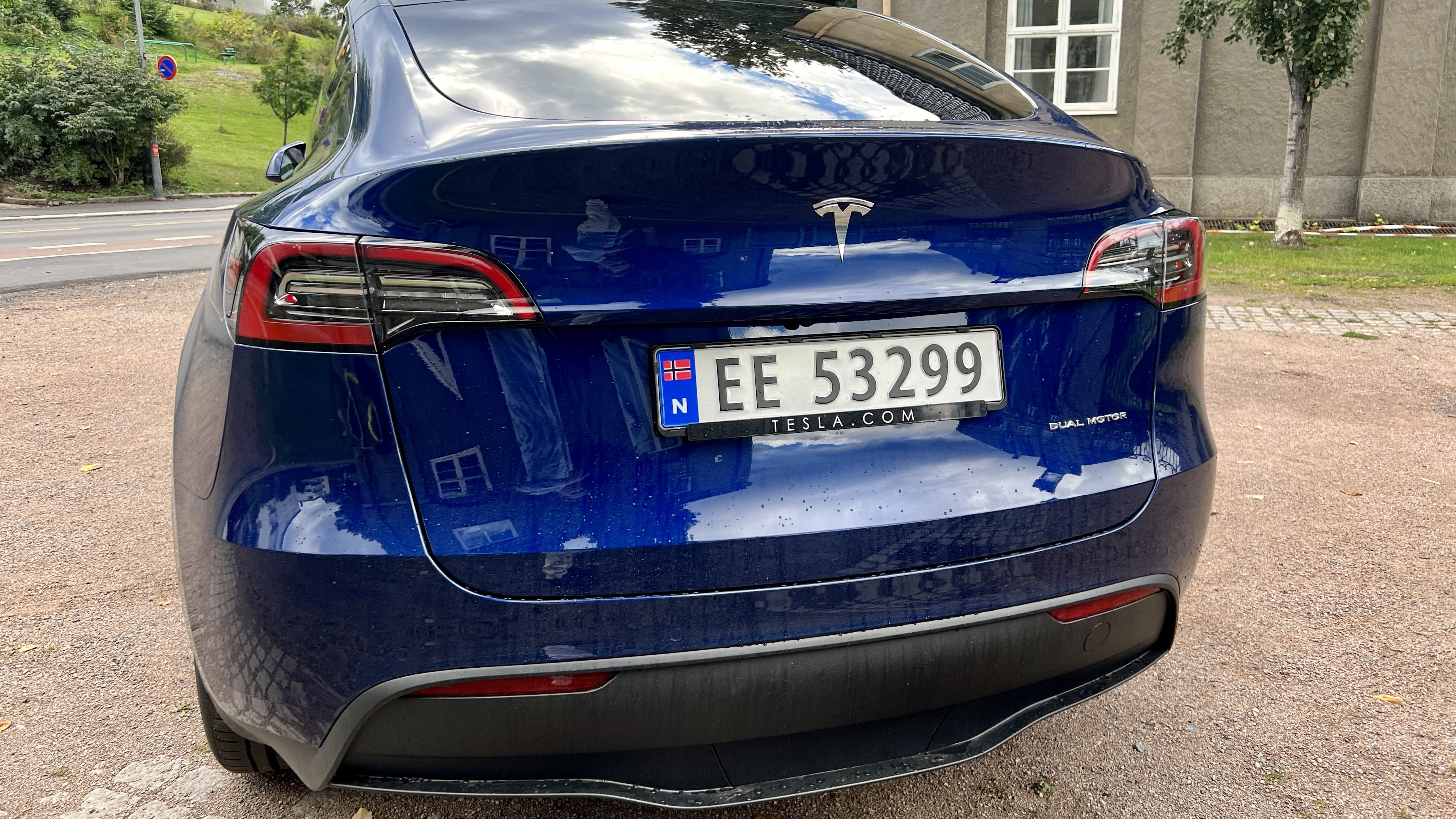 Tesla Model Y Long Range med Firehjulstrekk