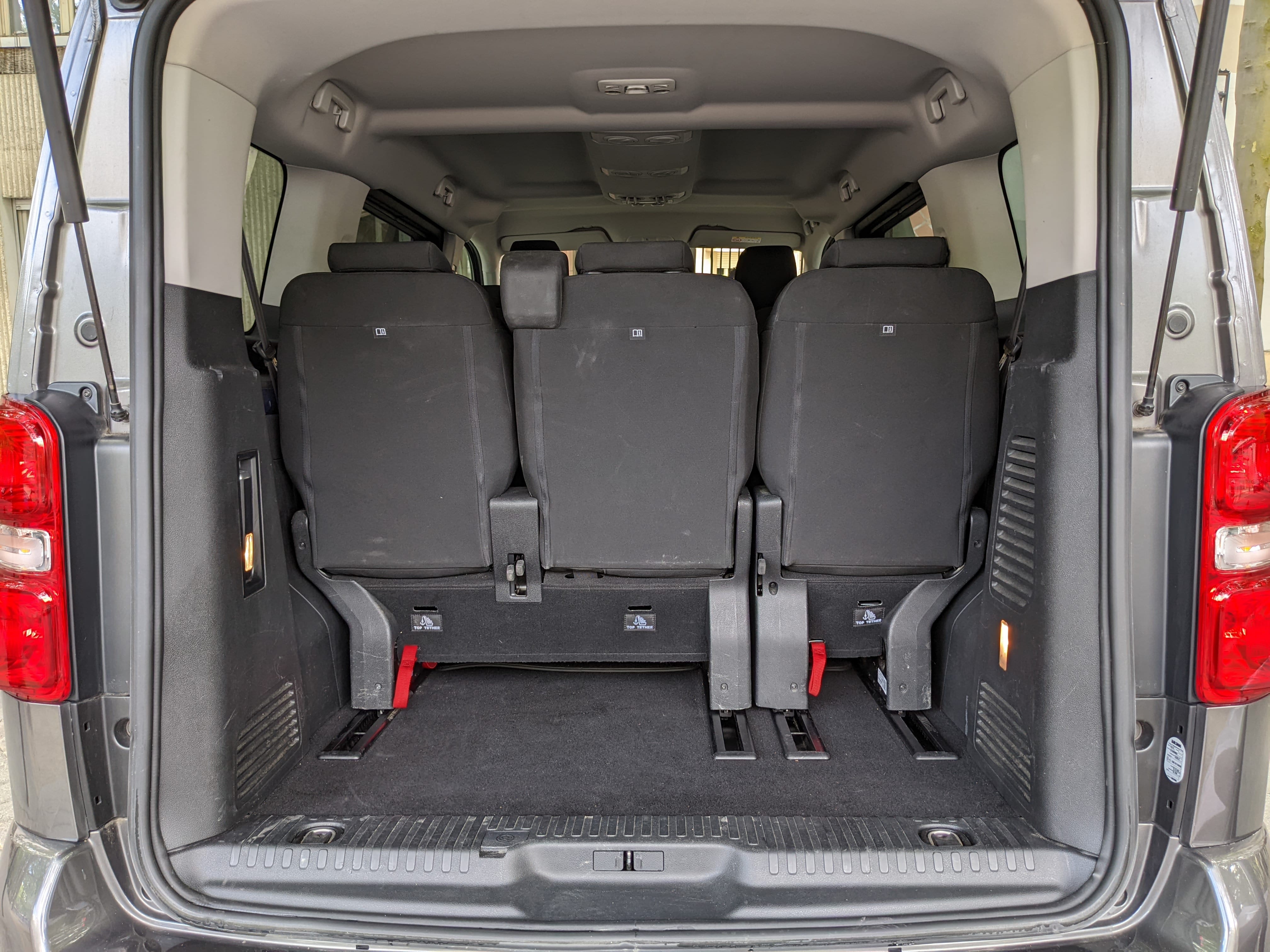 Peugeot Traveller avec Audio Bluetooth