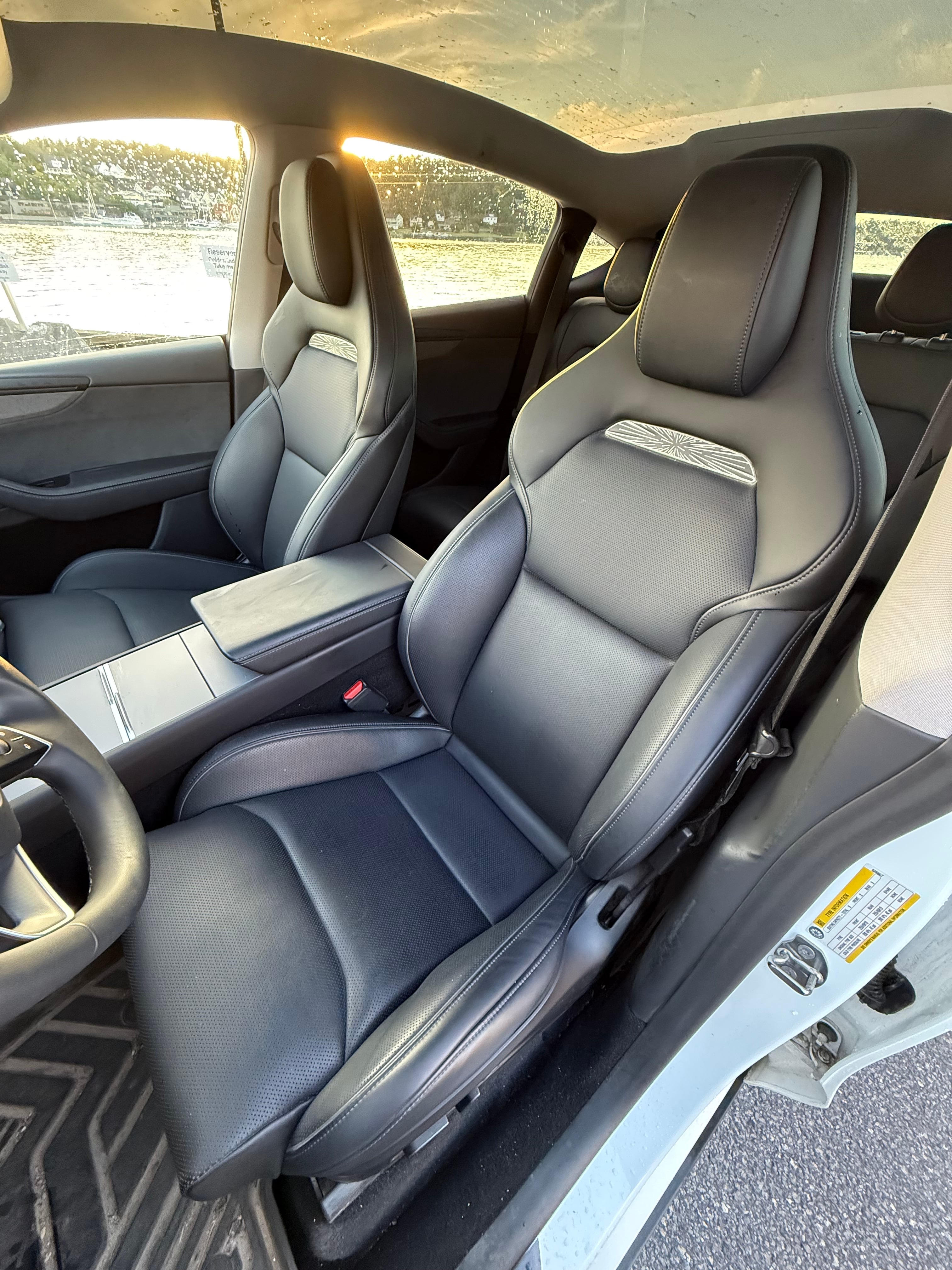 Tesla Model Y Long Range med GPS