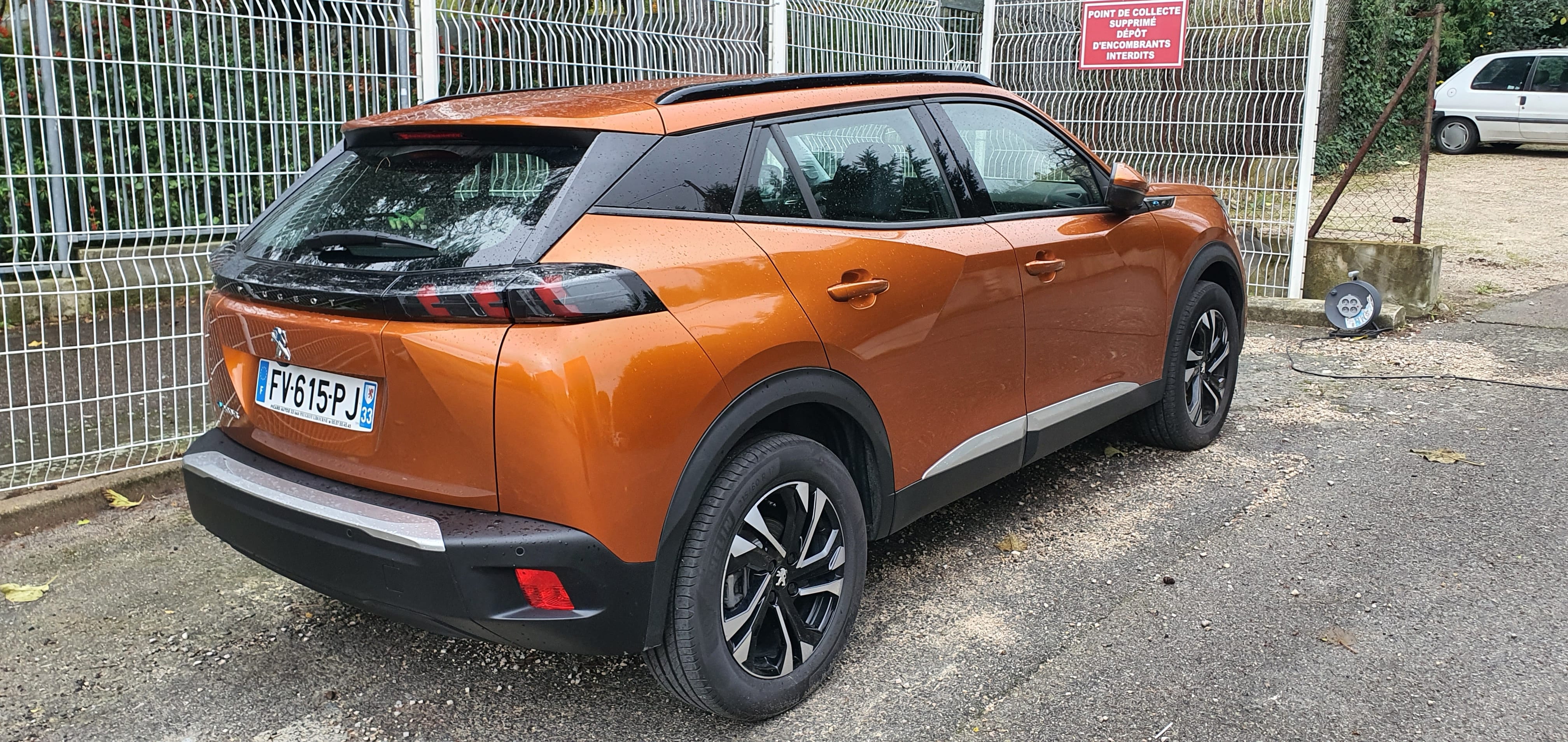 Peugeot e-2008 avec Régulateur de vitesse