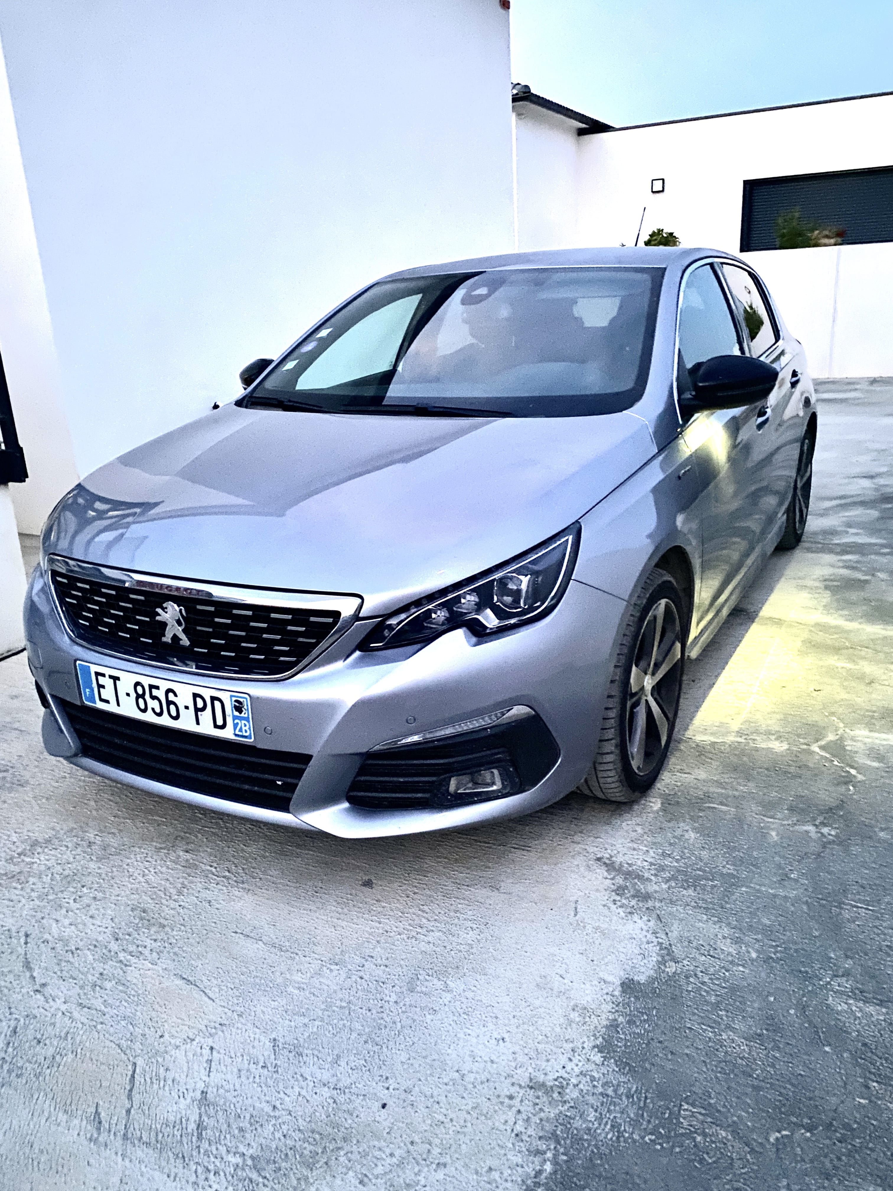 Peugeot 308 1.2L PureTech 130ch, 2018, Essence 95, automatique