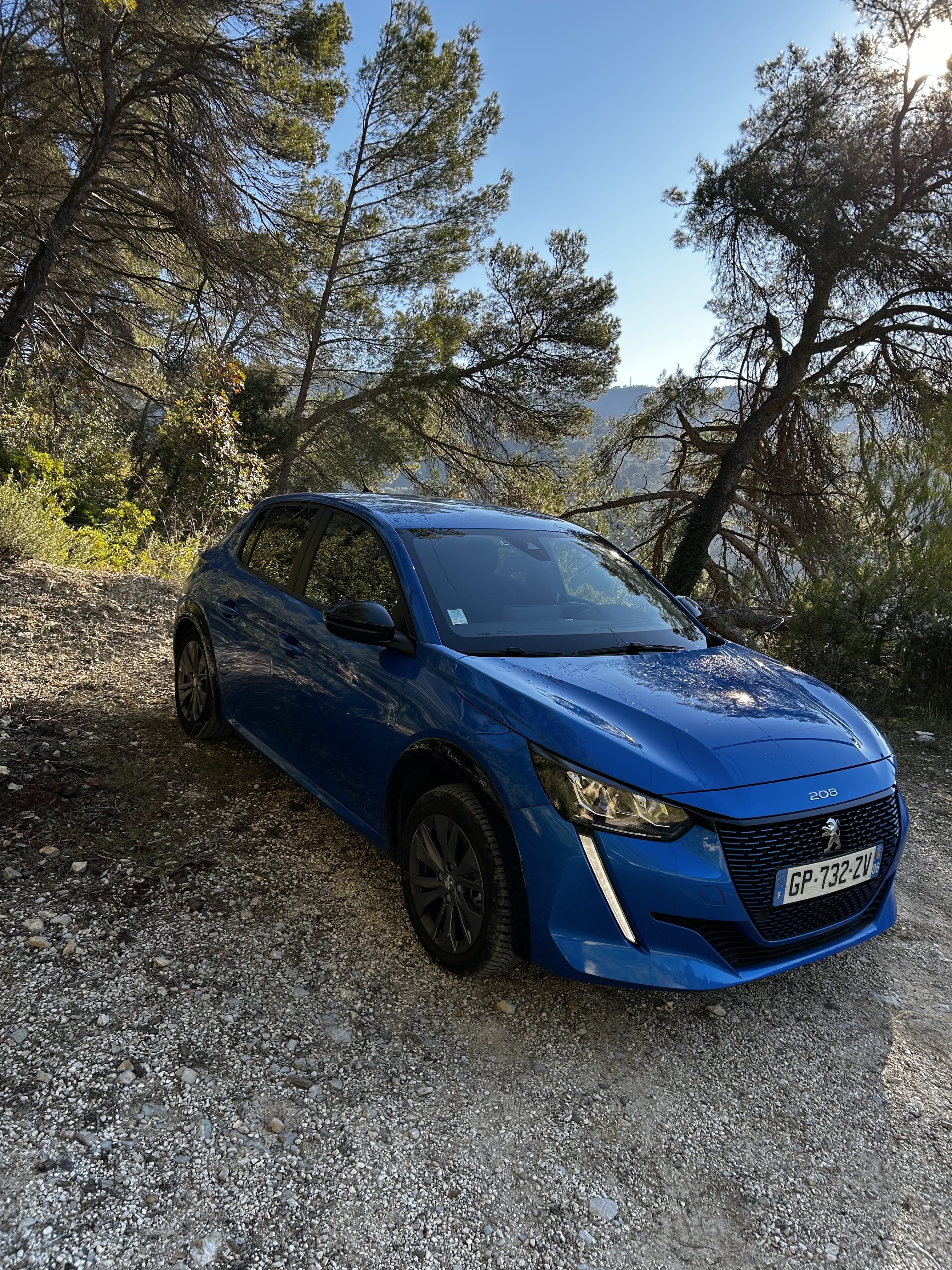 Peugeot 208 avec Entrée audio / iPod