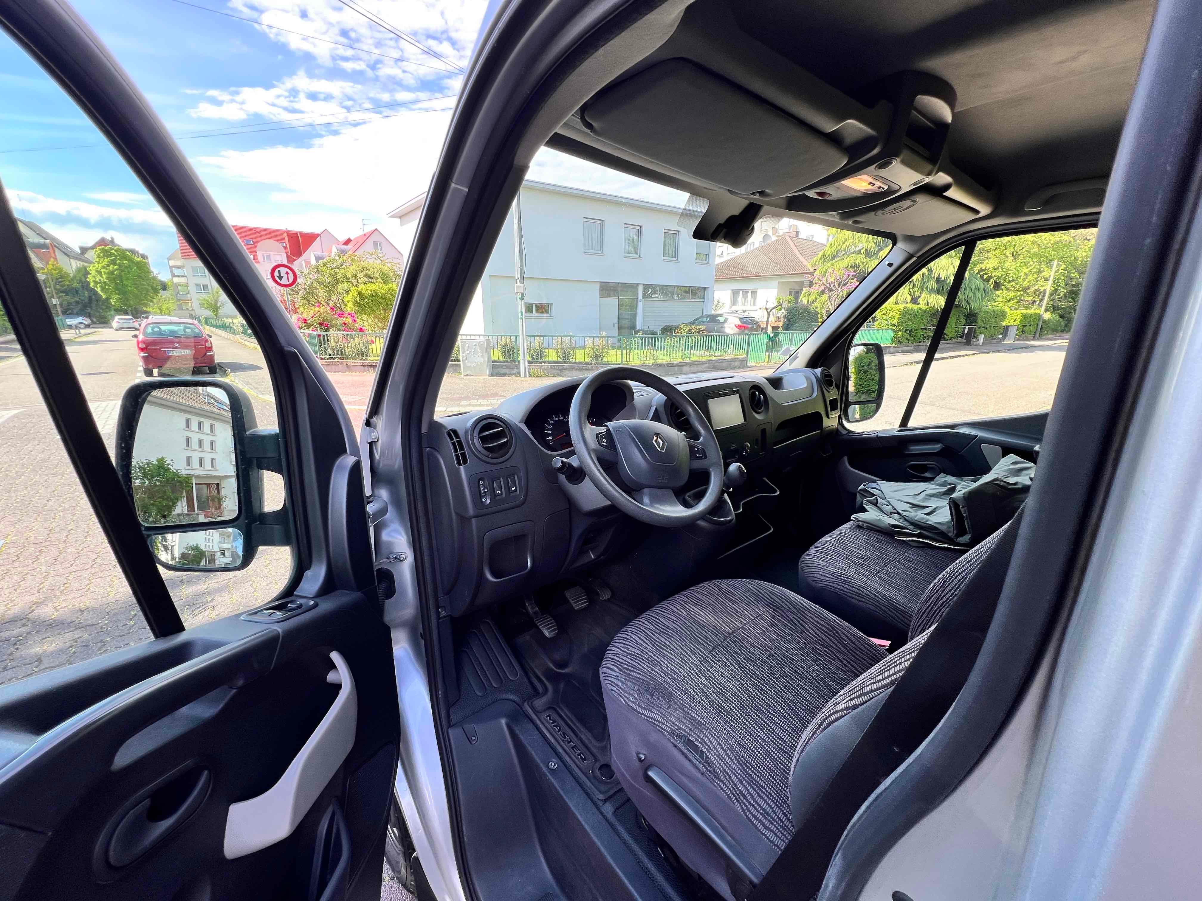 Renault Master 8m3 avec Climatisation