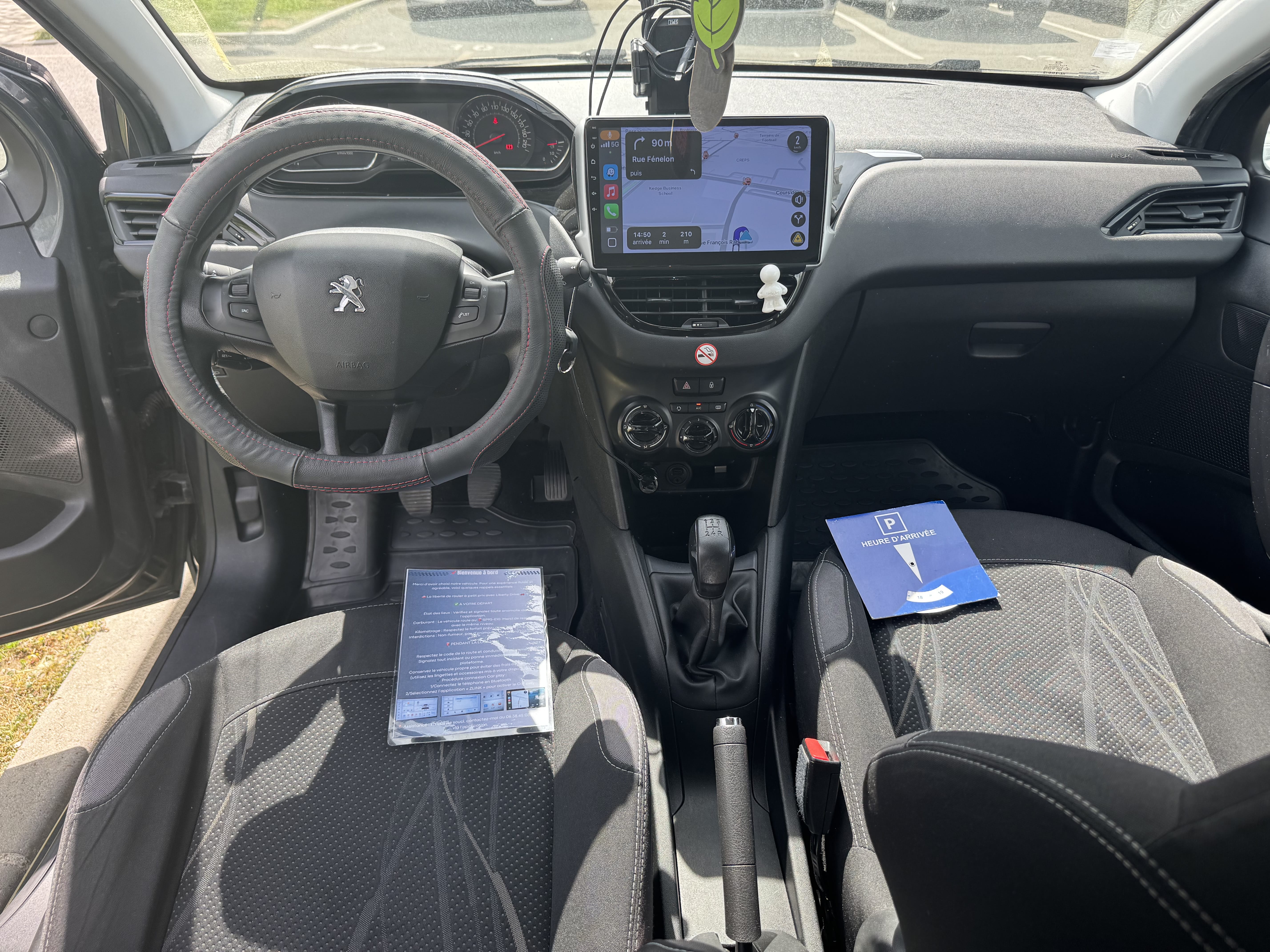 Peugeot 208 avec Régulateur de vitesse