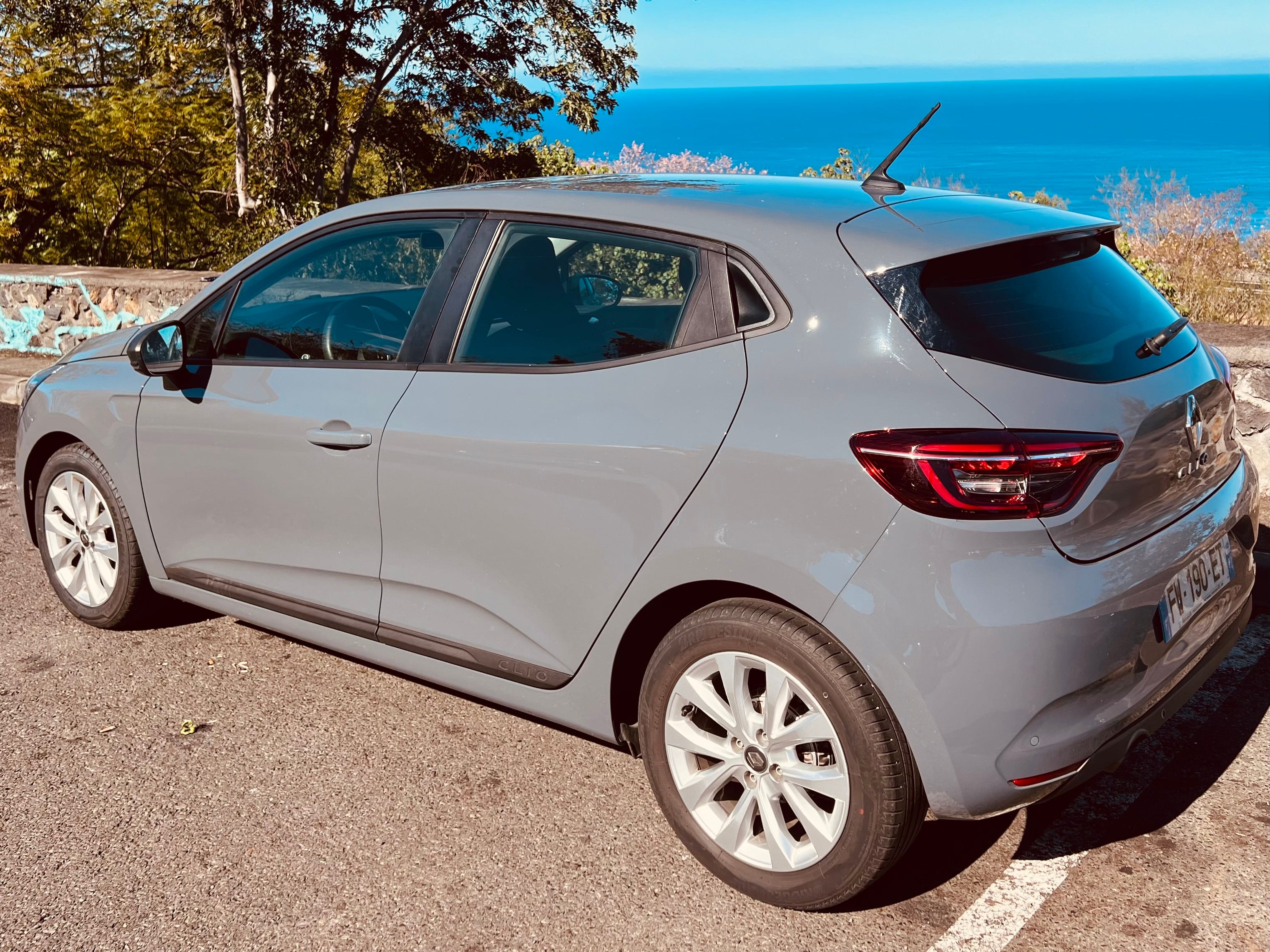 Renault Clio avec GPS