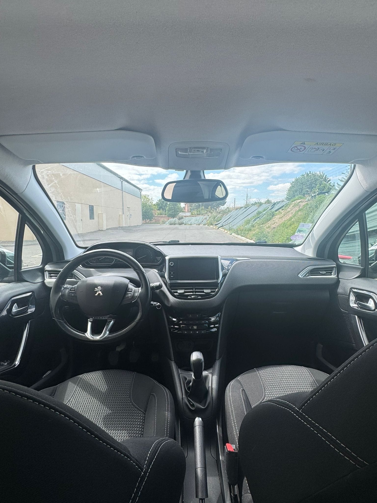 Peugeot 208 avec Régulateur de vitesse