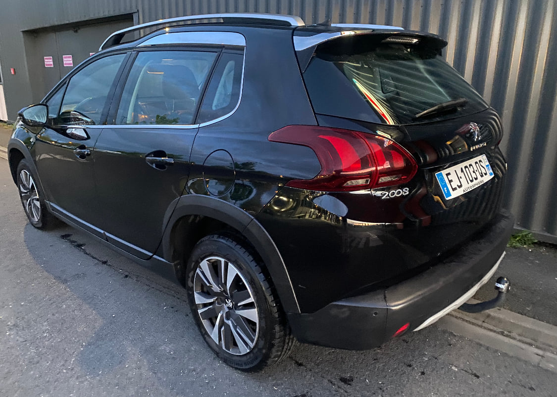Peugeot 208 Break avec Climatisation