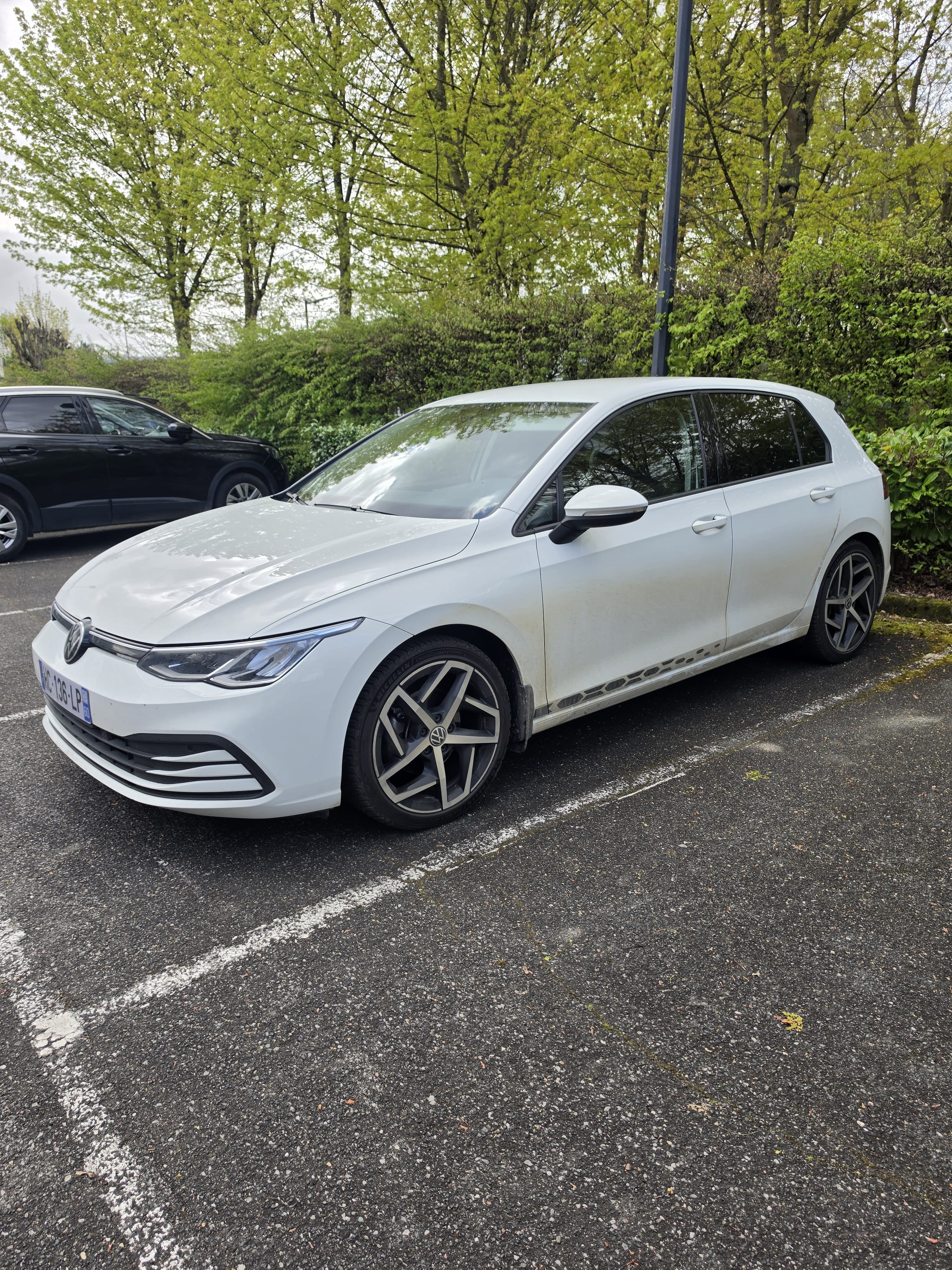 Volkswagen Golf, 2023, Essence 95, automatique