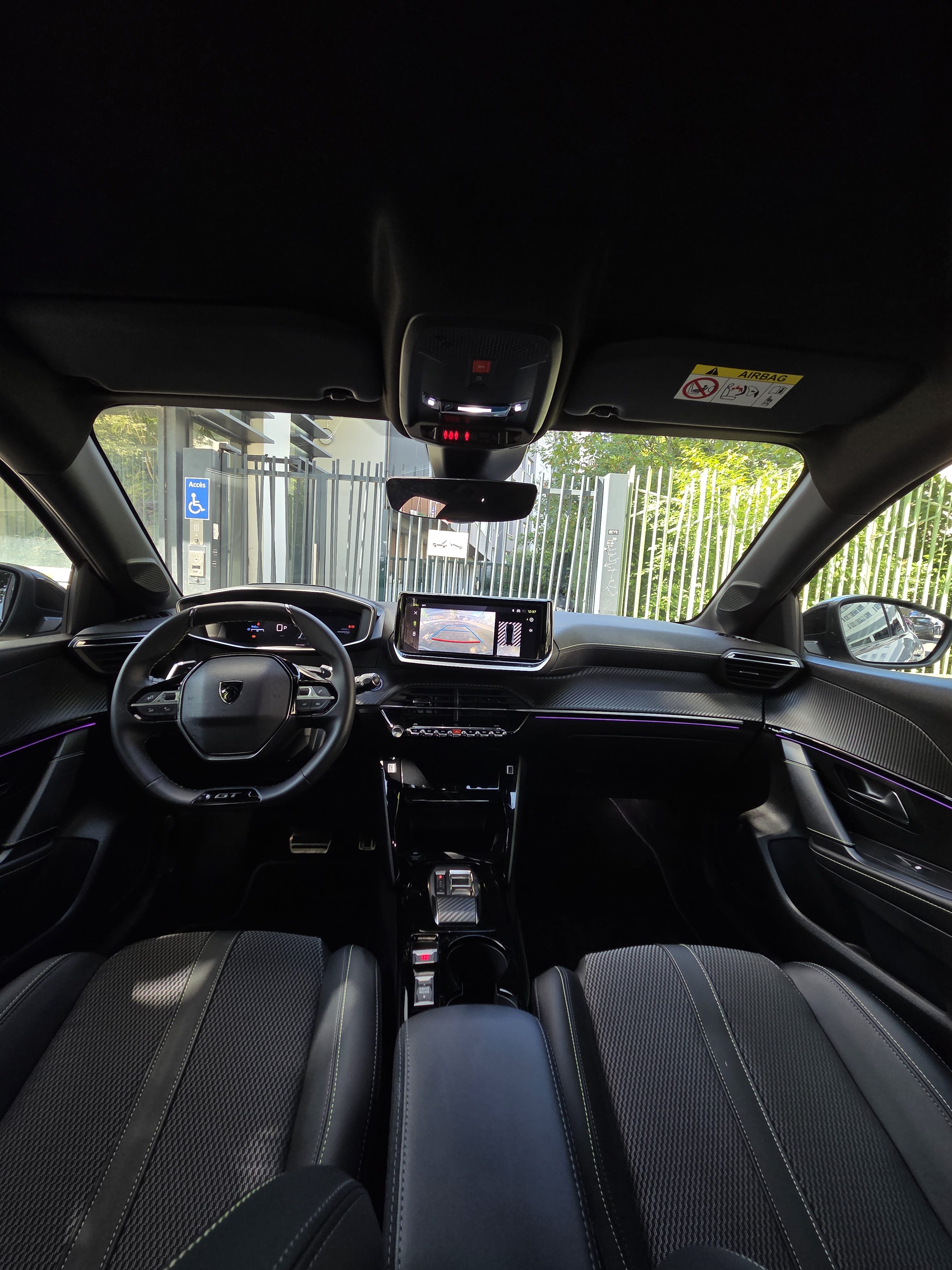 Peugeot 208 avec Régulateur de vitesse