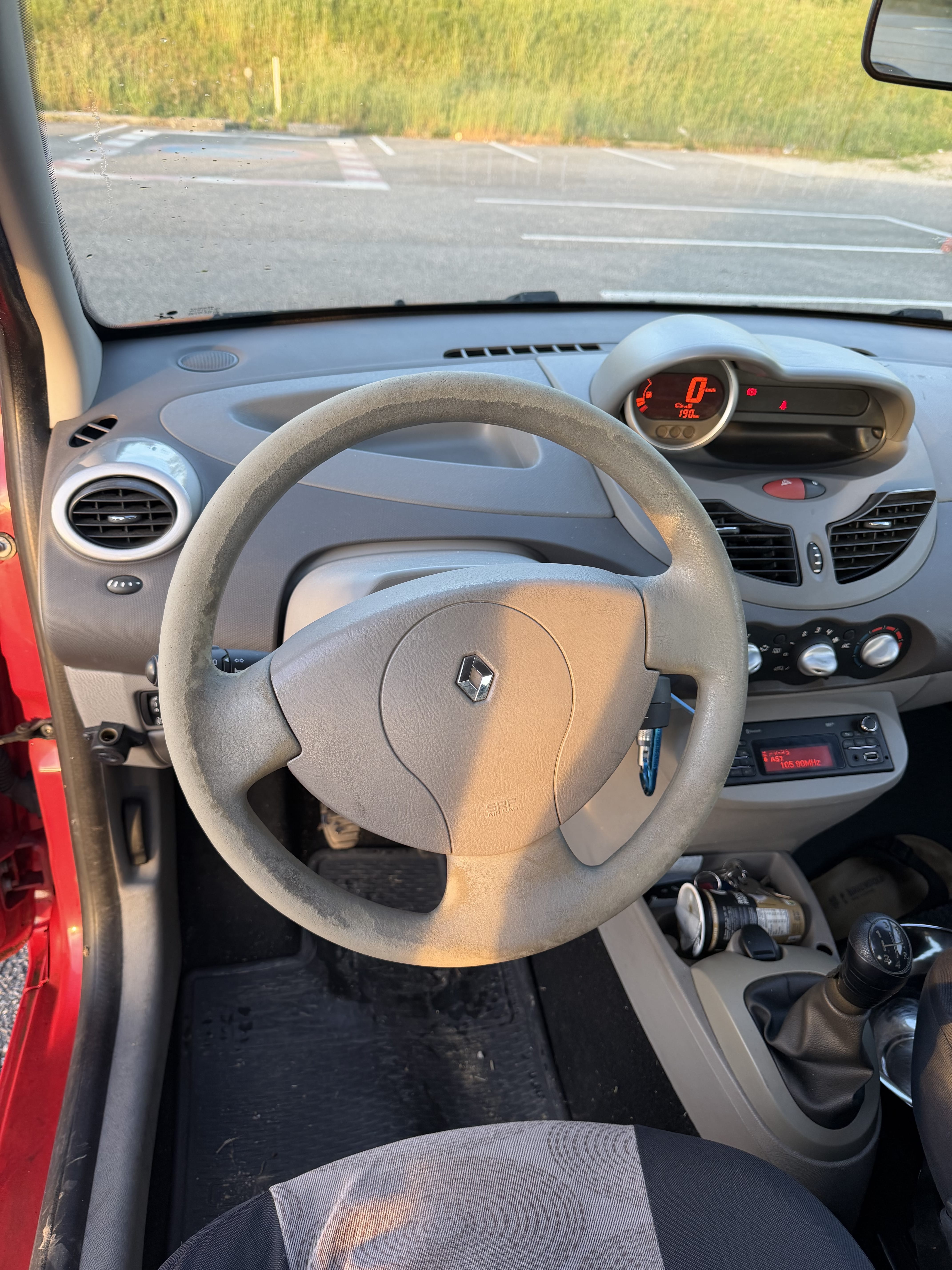 Renault Twingo II avec Port USB
