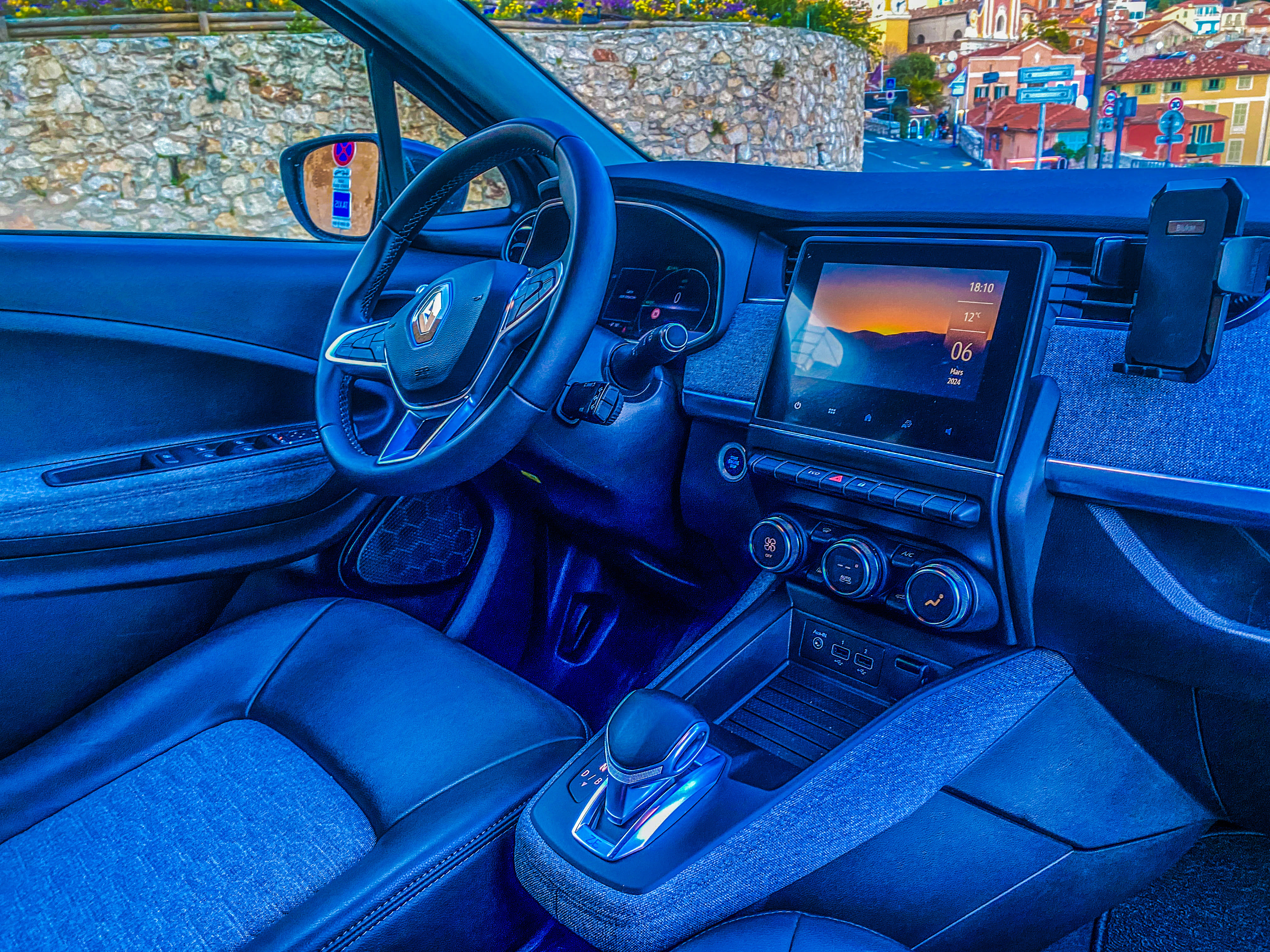 Renault ZOE 496 avec GPS