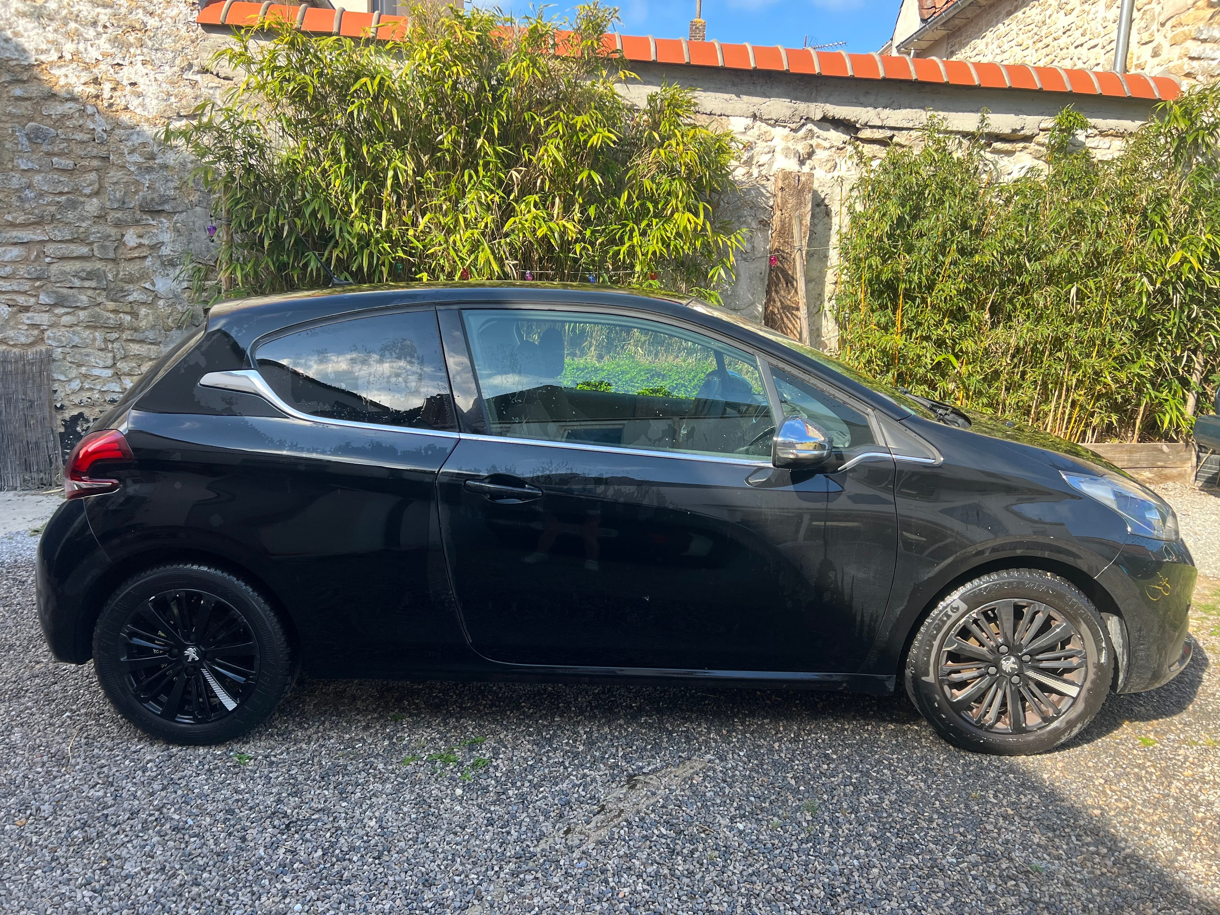 Peugeot 208 avec Climatisation