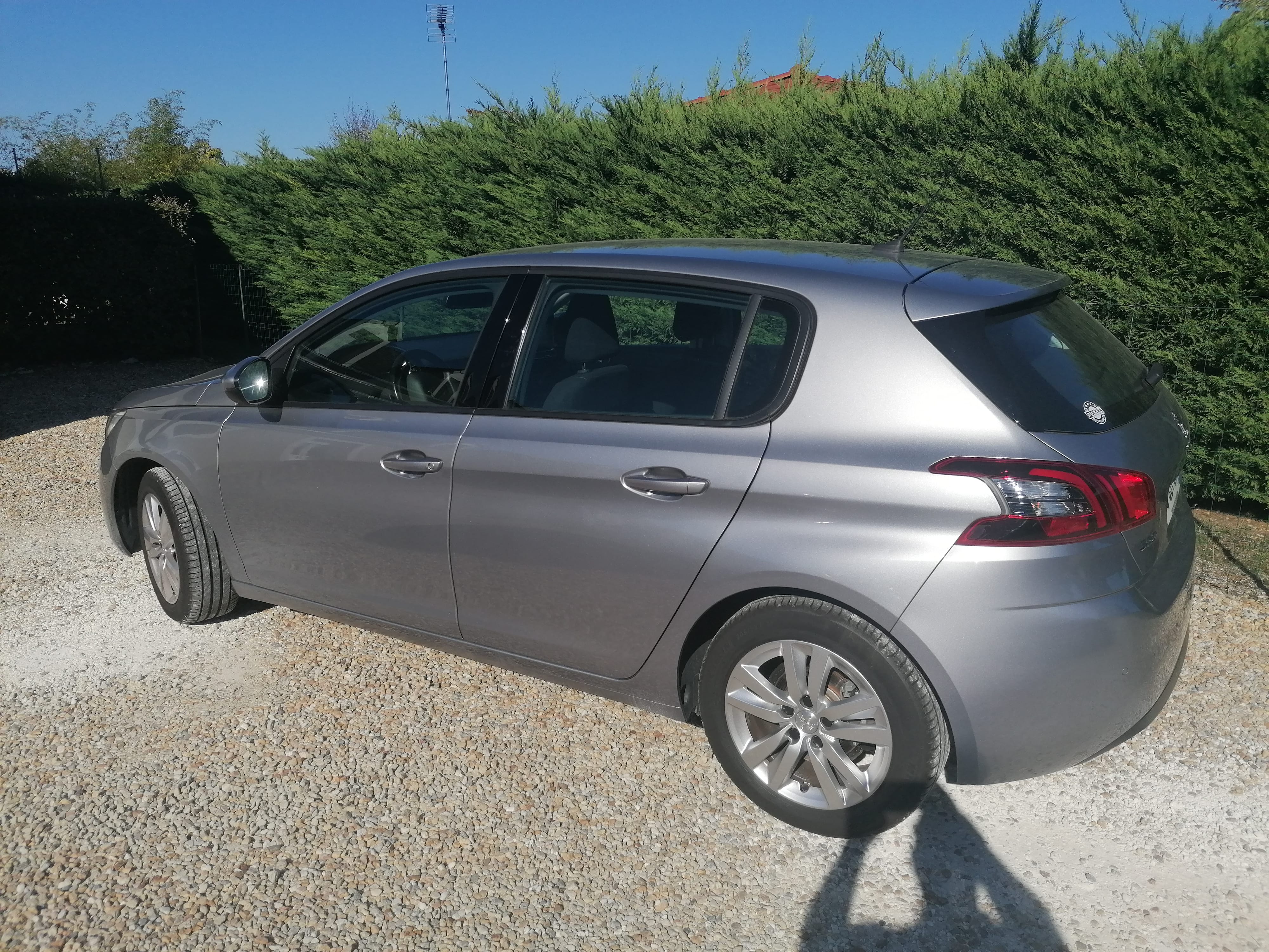 Peugeot 308 1.2 THP avec Climatisation