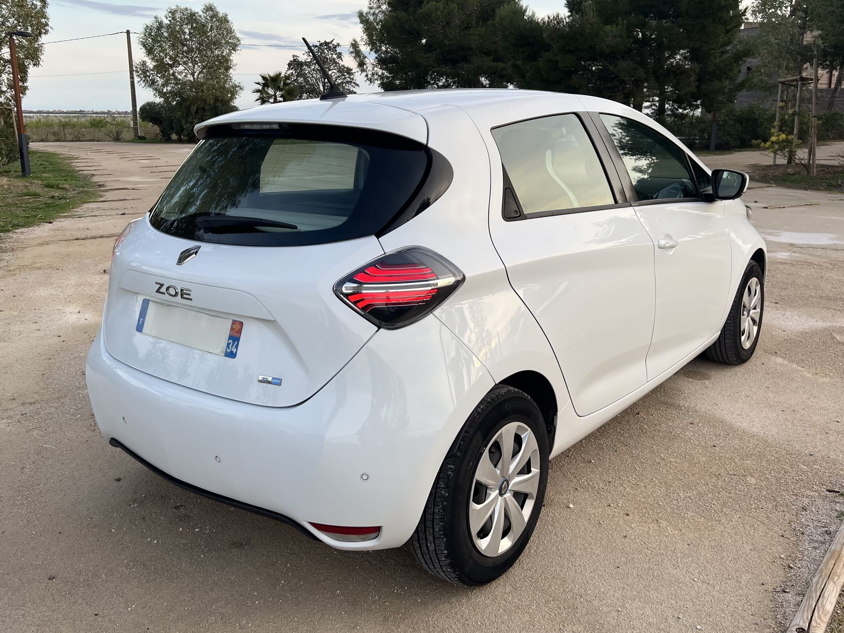 Renault ZOE Life Grand Coffre avec GPS