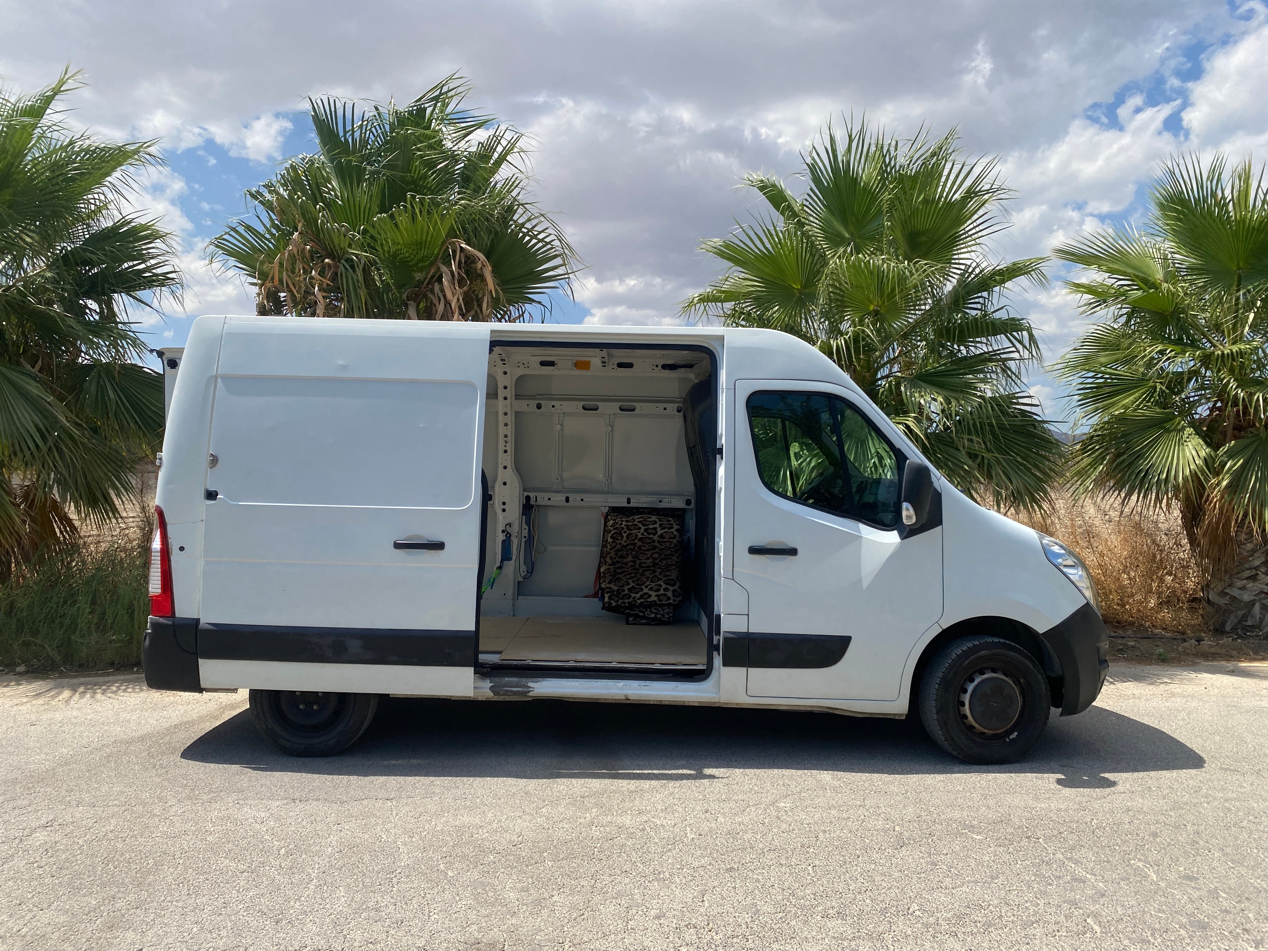 Opel Movano con Aire acondicionado