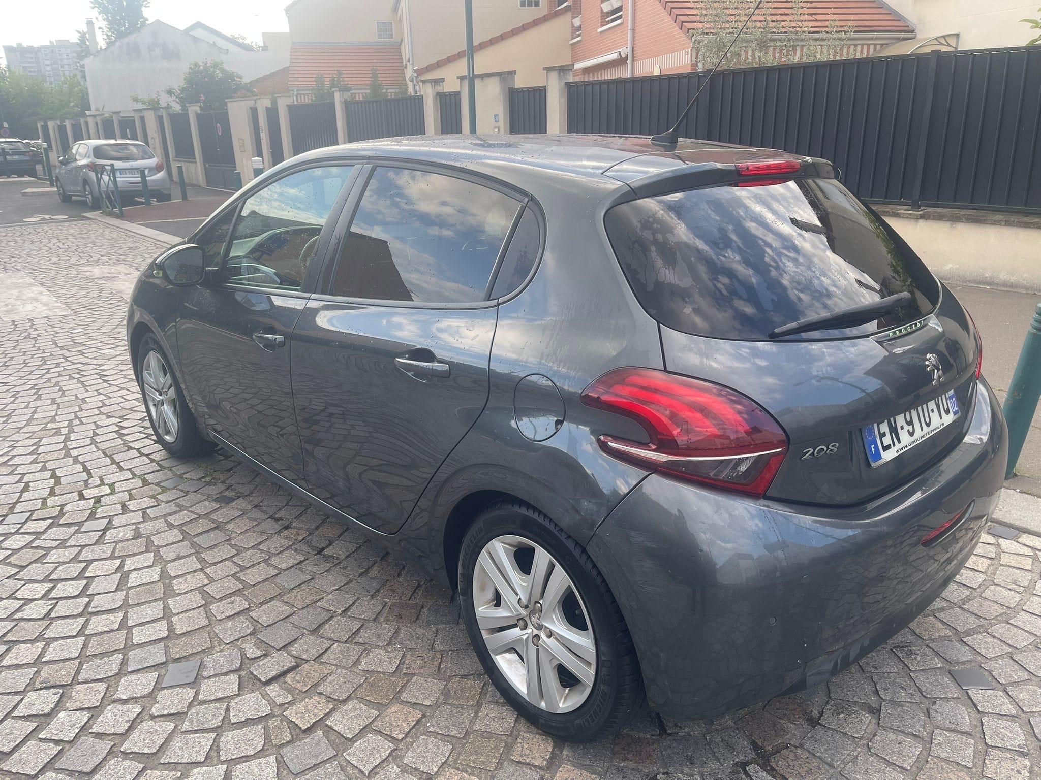 Peugeot 208 avec Régulateur de vitesse