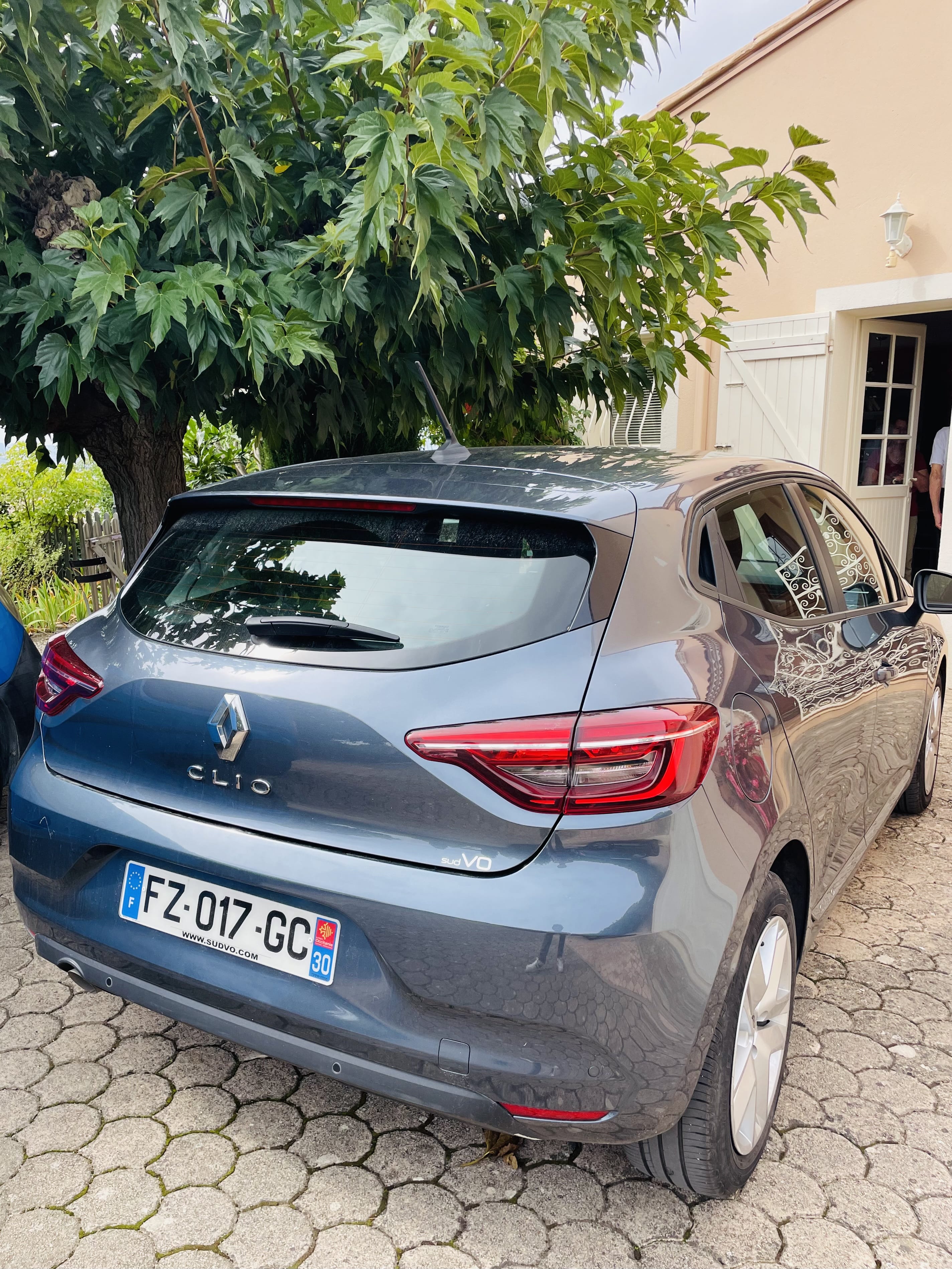 Renault Clio TCE 90 avec GPS