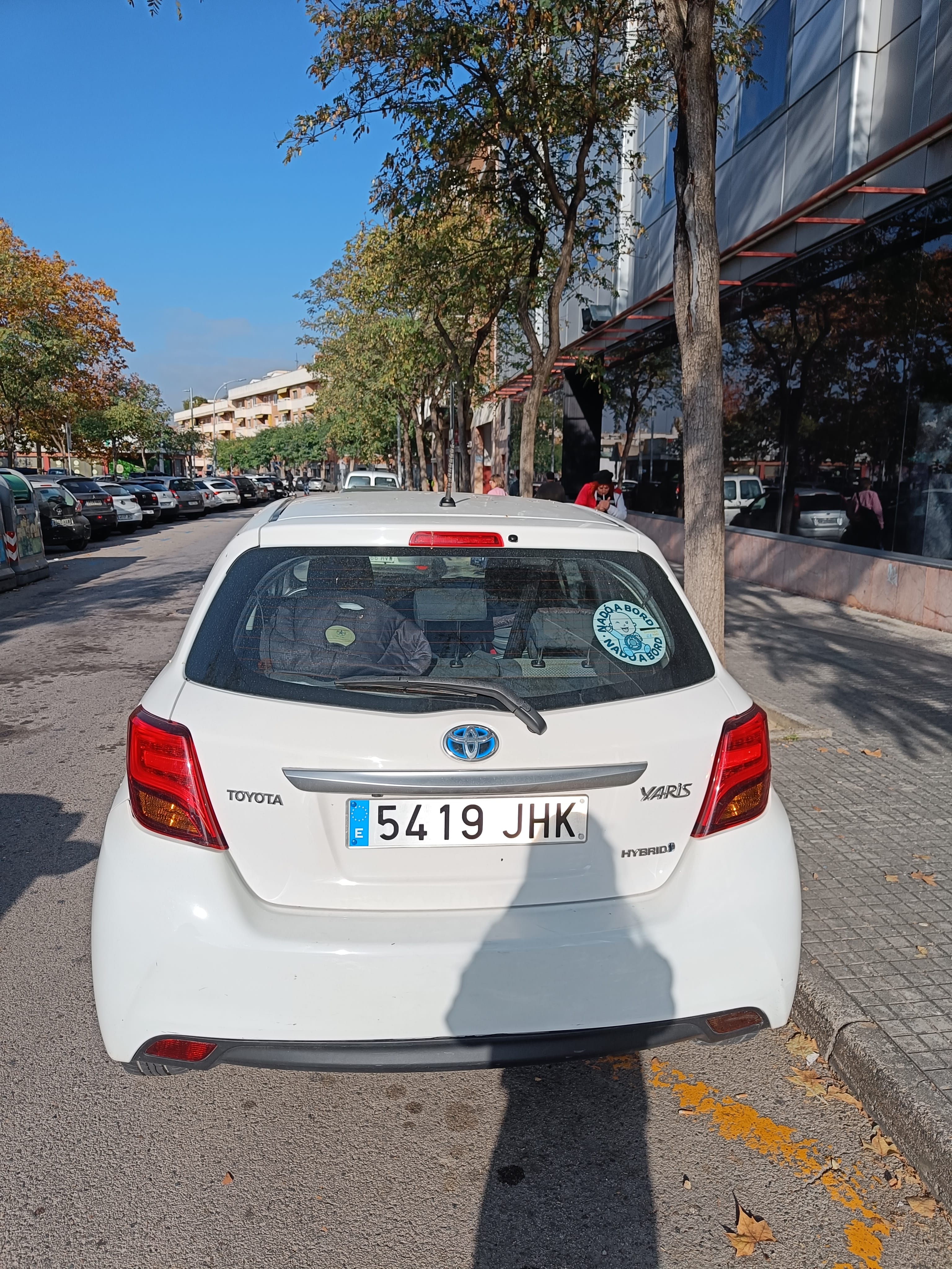 Toyota Yaris Híbrido avec Entrée audio / iPod