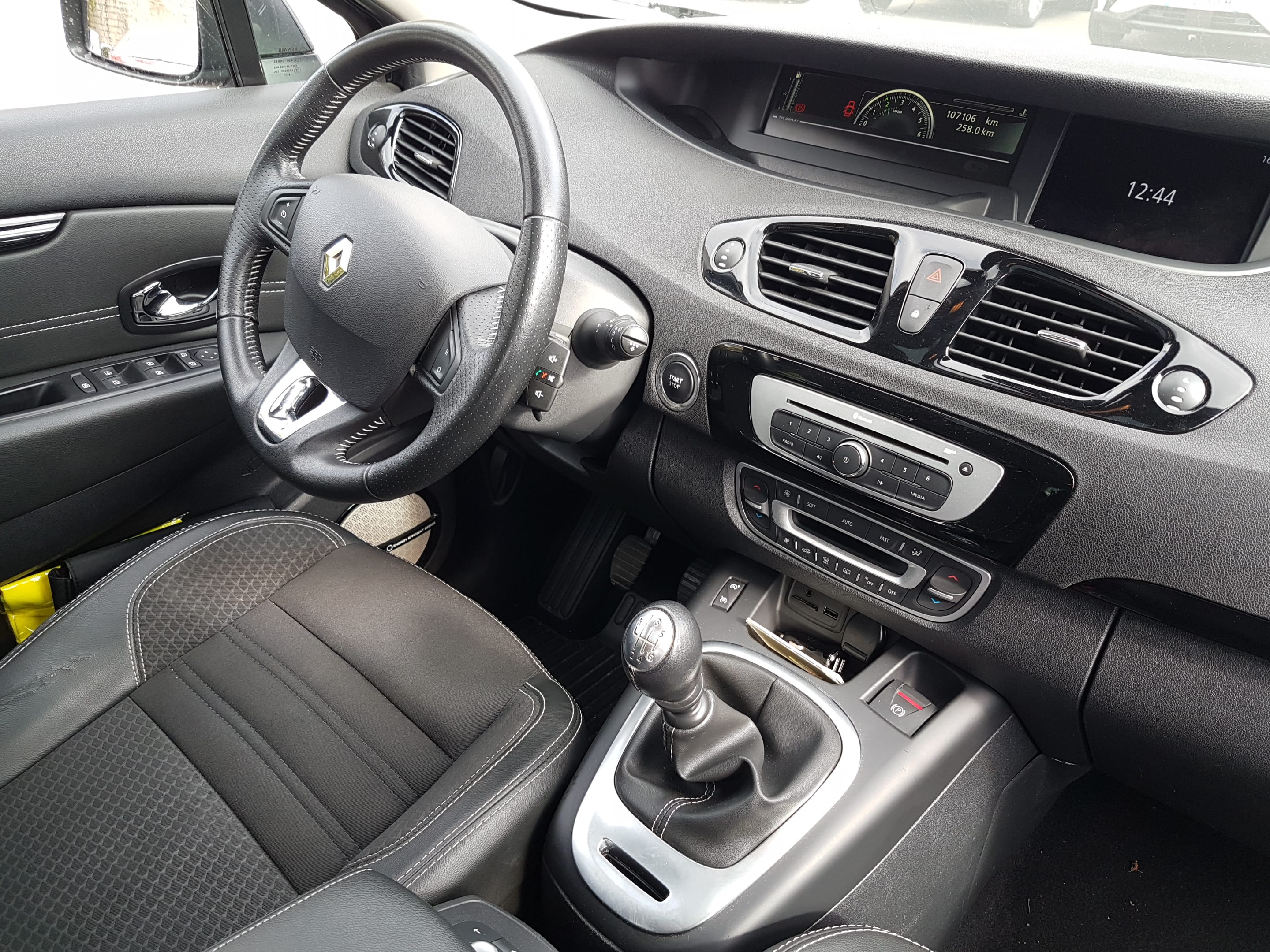 Renault Grand Scenic avec Régulateur de vitesse